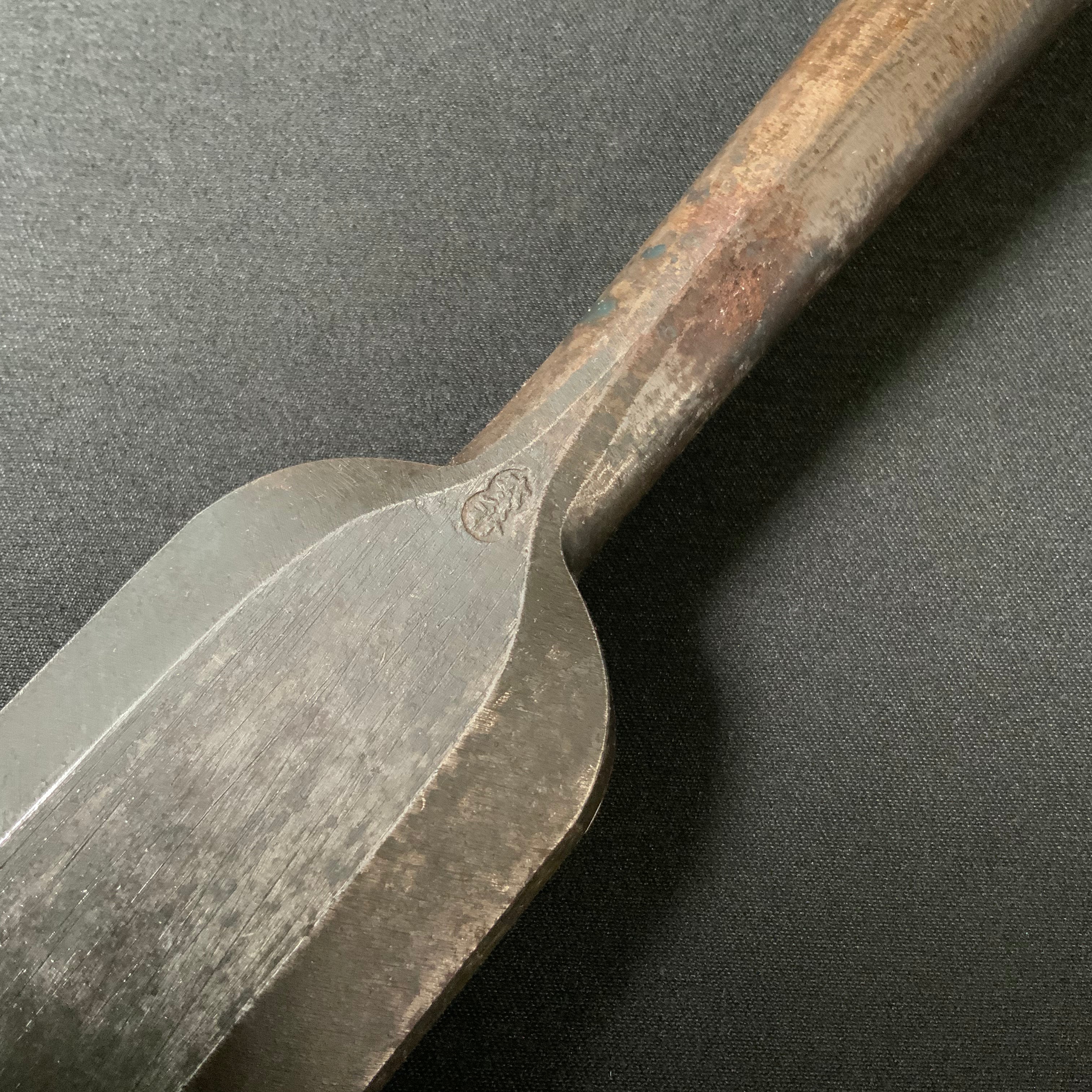 掘出し物 二代目左久作 叩き鑿 池上喬庸作 42mm #3 Old stock Hidari Hisasaku 2rd Timber chisels by Ikegami Takanobu Tatakinomi