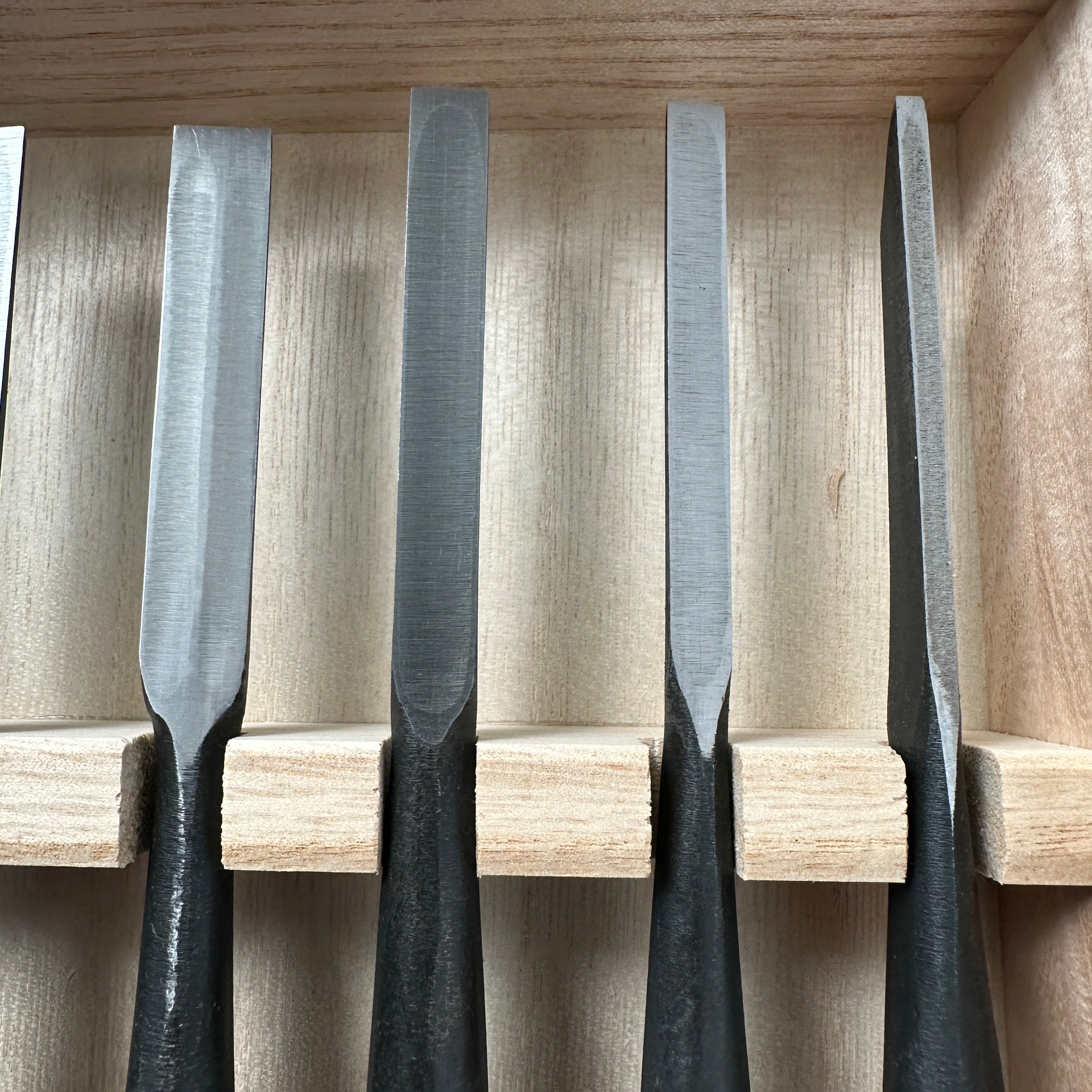 Sukemasa Dovetail Bench chisels set Triple Ura 助正 鎬 三ツ裏 追入組鑿 Oirenomi