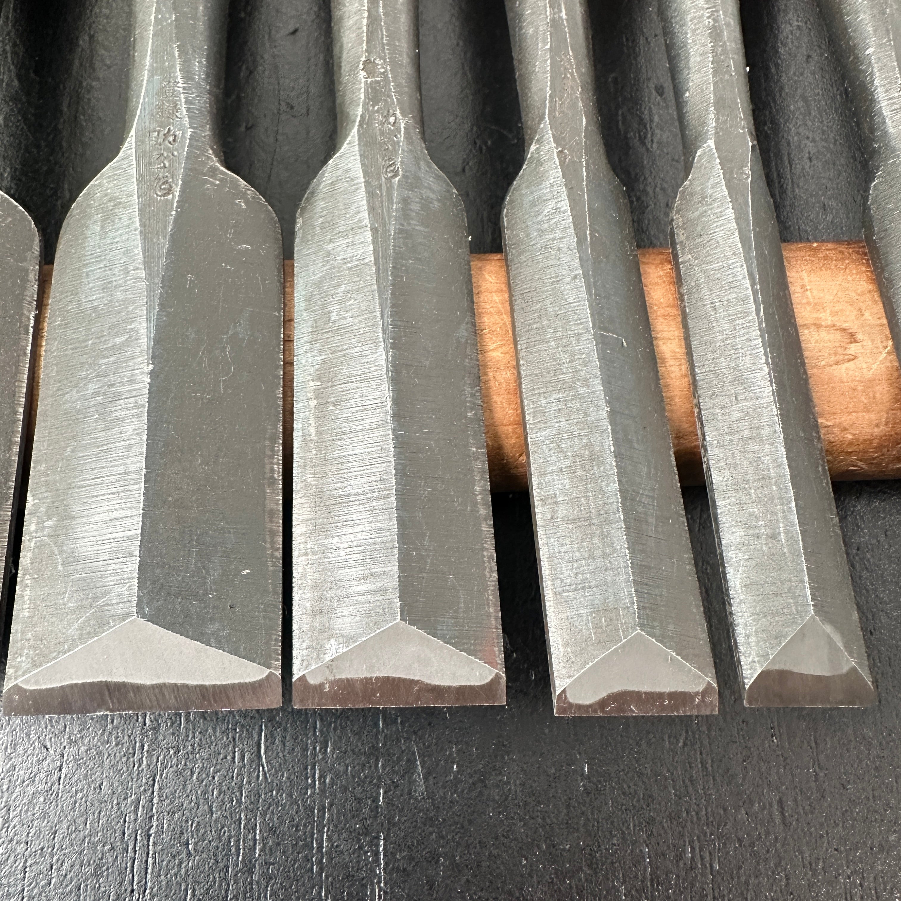 Sukemasa Dovetail Bench chisels set Triple Ura 助正 鎬 三ツ裏 追入組鑿 Oirenomi