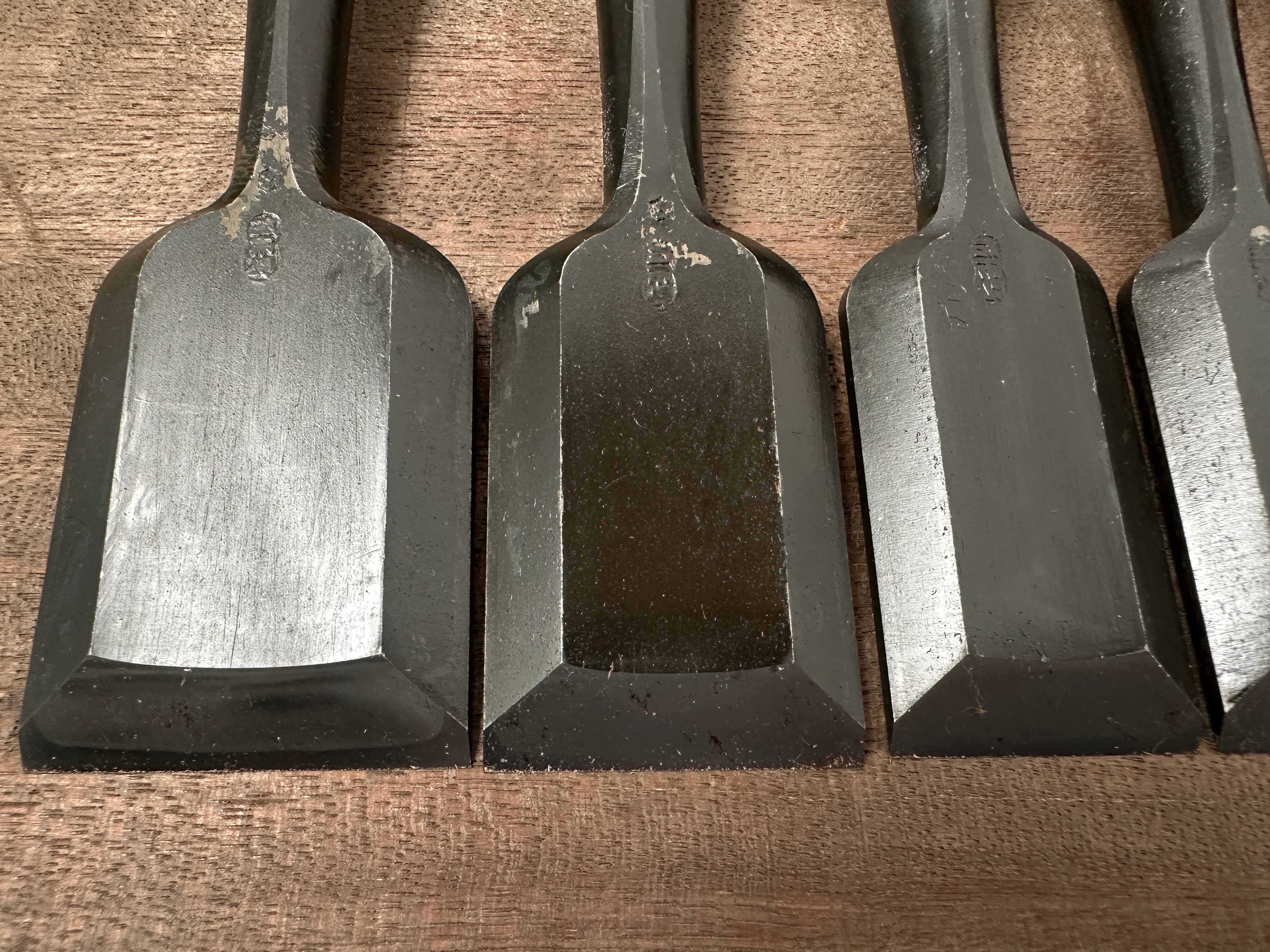 Old stock Hidari Ichihiro Second Generation Bench chisels set 掘出し物 二代目 左市弘 山崎勇作 追入組鑿 Oirenomi