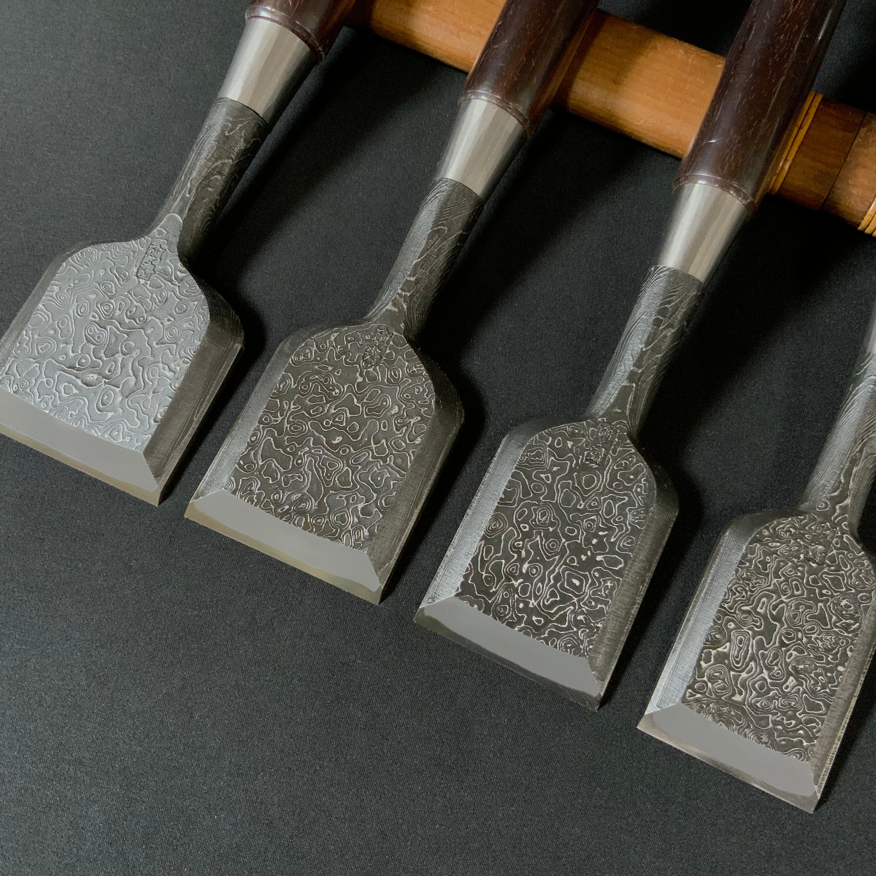 Tasai Mokume Special Bench chisels with Rosewood Handle (Large blade width) 田斎作 木目 追入鑿 紫檀柄