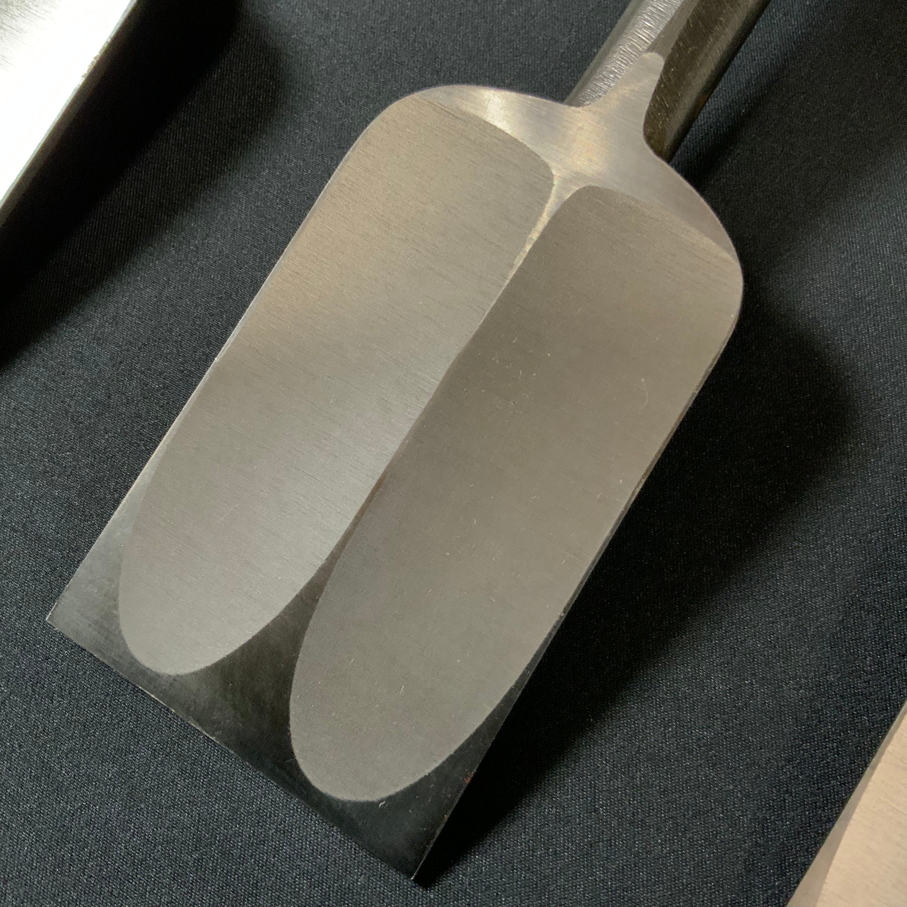 Old Stock Tasai Special Timber chisels (Tatakinomi) with blue steel 掘出し物 田斎作 磨き仕上 叩鑿 二つ裏