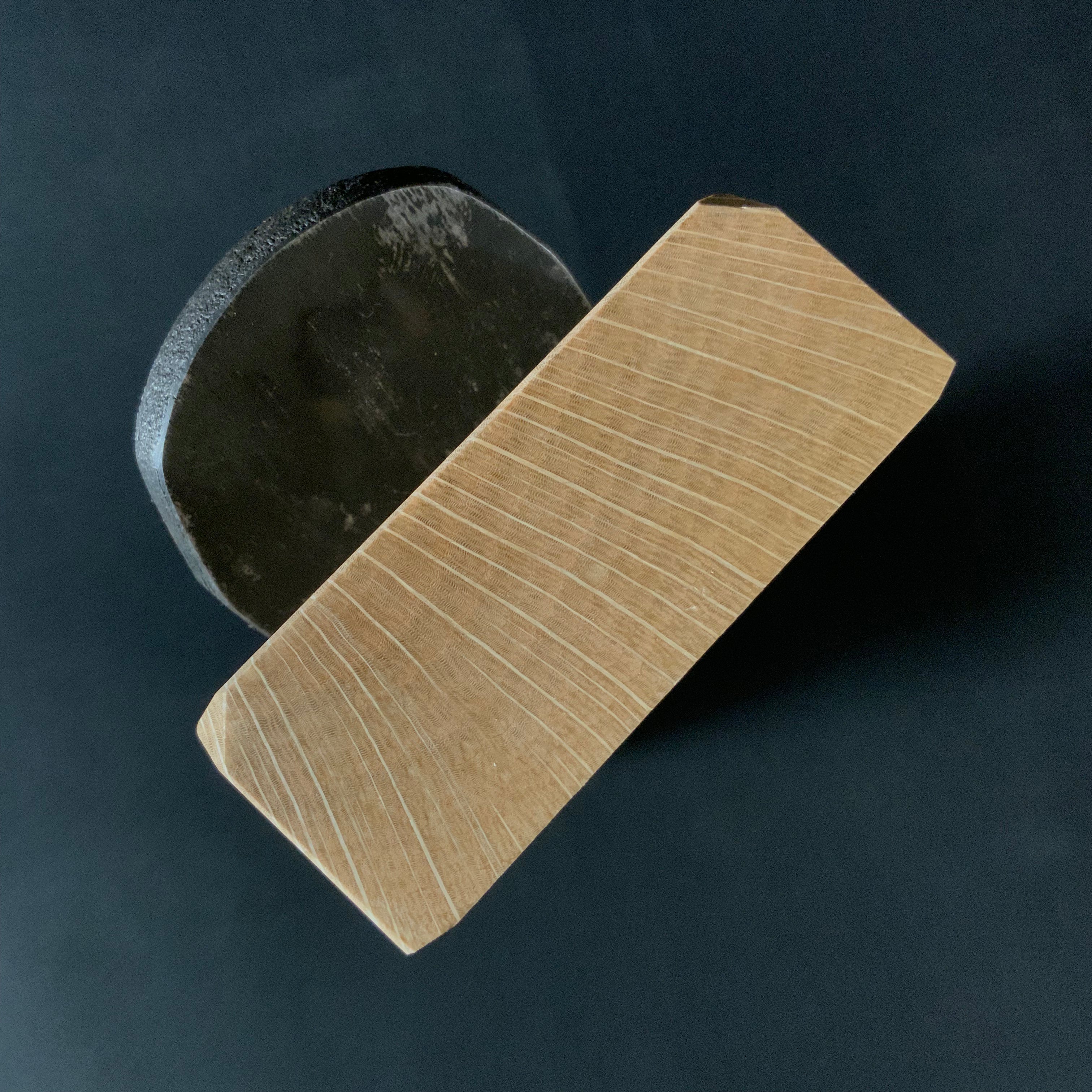 Gachirin Tsunesaburo Smoothing Plane (Kanna) with Super White steel Mokume 月輪 (がちりん) 二代目作 常三郎 木目仕上鉋 青紙スーパー鋼 70mm