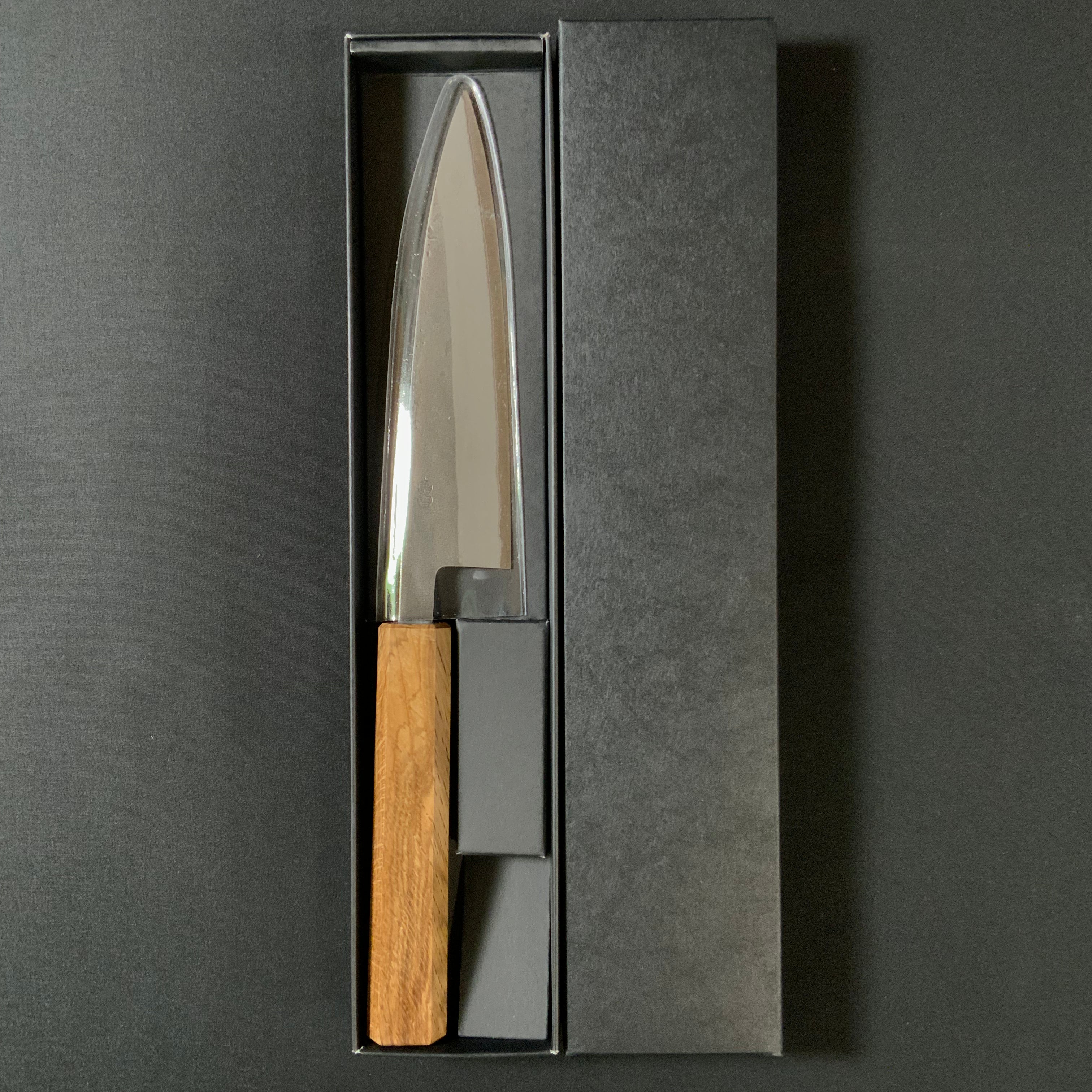 Muneyoshi Petit Knife with blue steel and oak handle 宗吉 ペティナイフ 青紙付 八角樫柄付 135mm