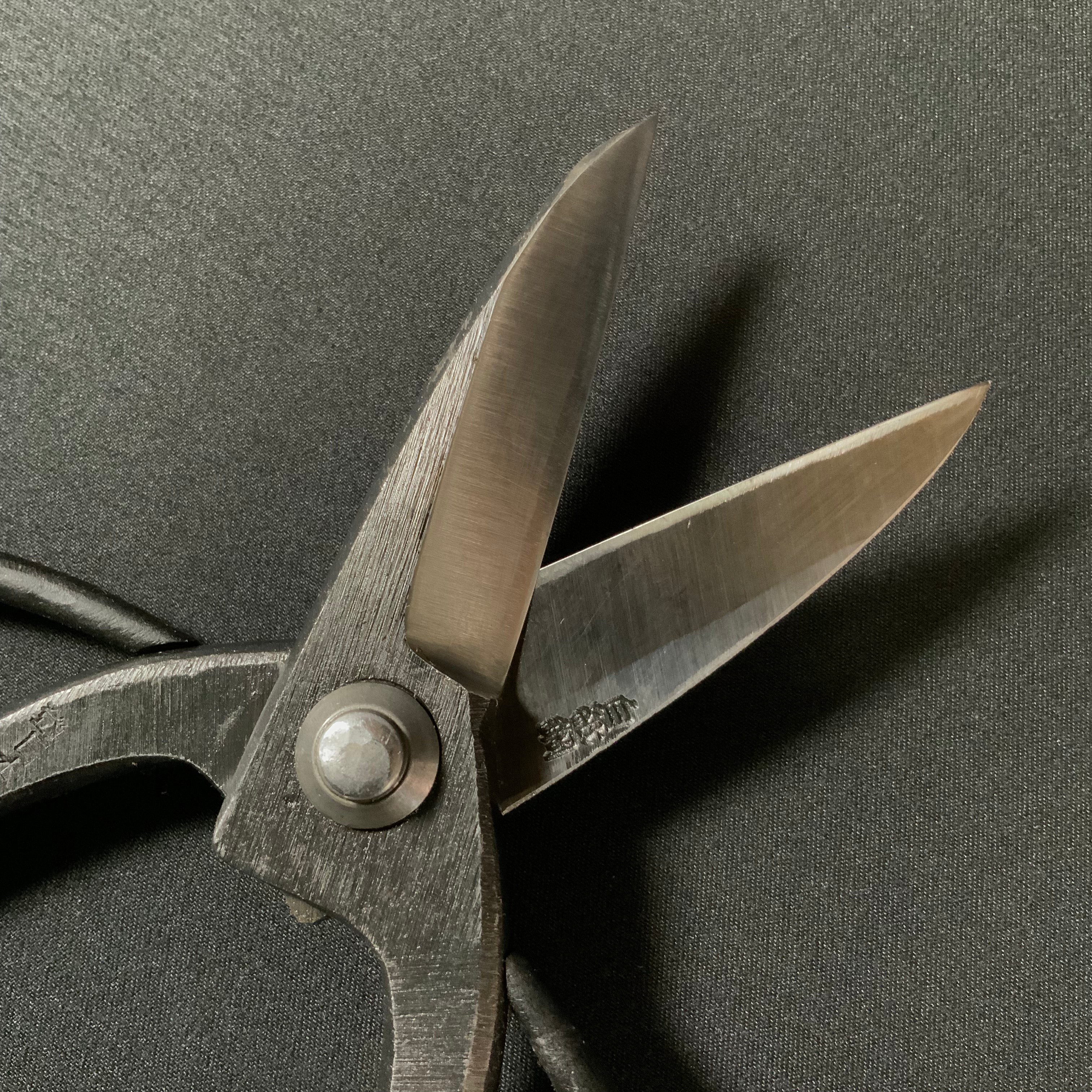 Mikinihonichi Hand made Okubo Shears with White Steel 幹日本一 別製大久保鋏 白紙鋼 手作り 190mm
