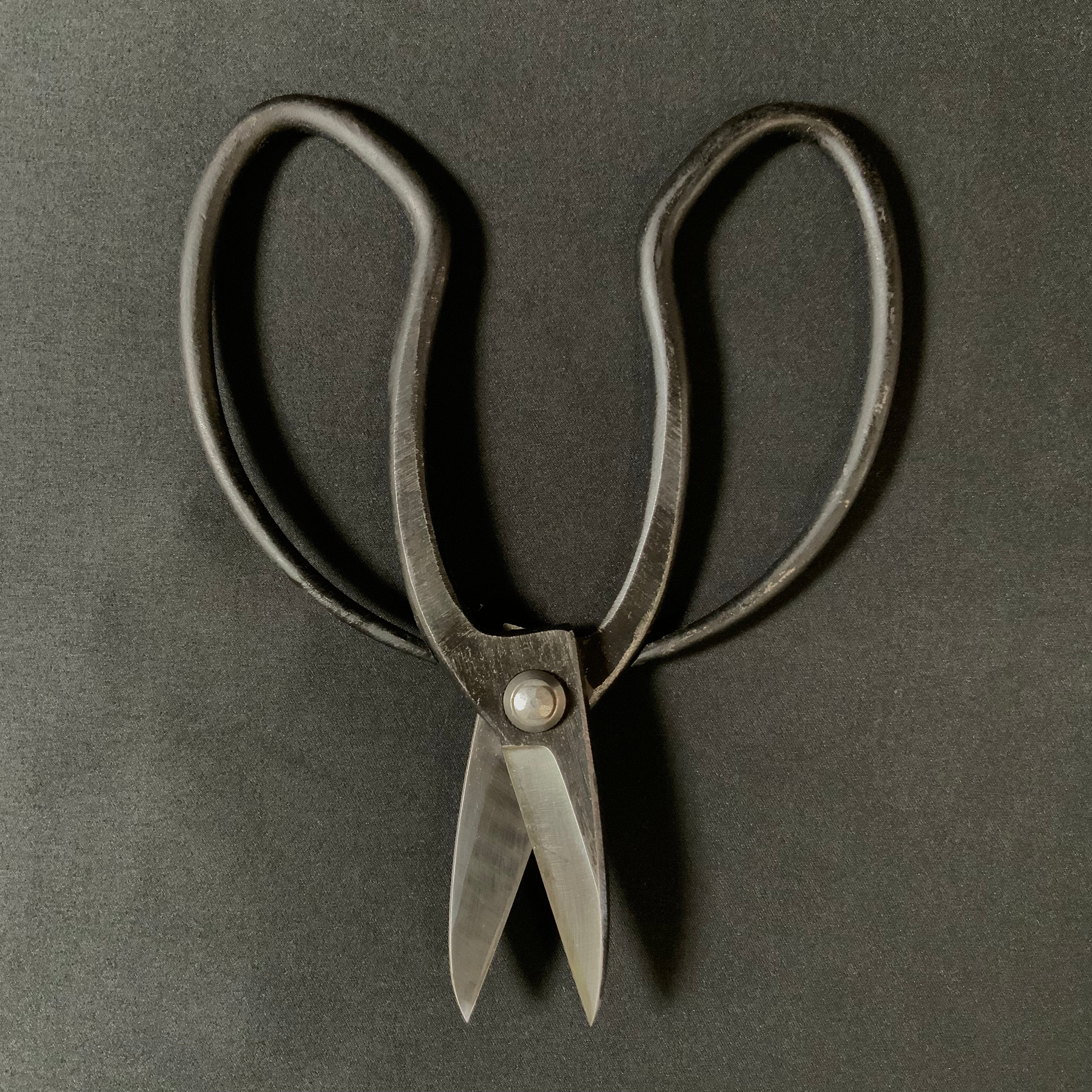 Mikinihonichi Hand made Okubo Shears with White Steel 幹日本一 別製大久保鋏 白紙鋼 手作り 190mm