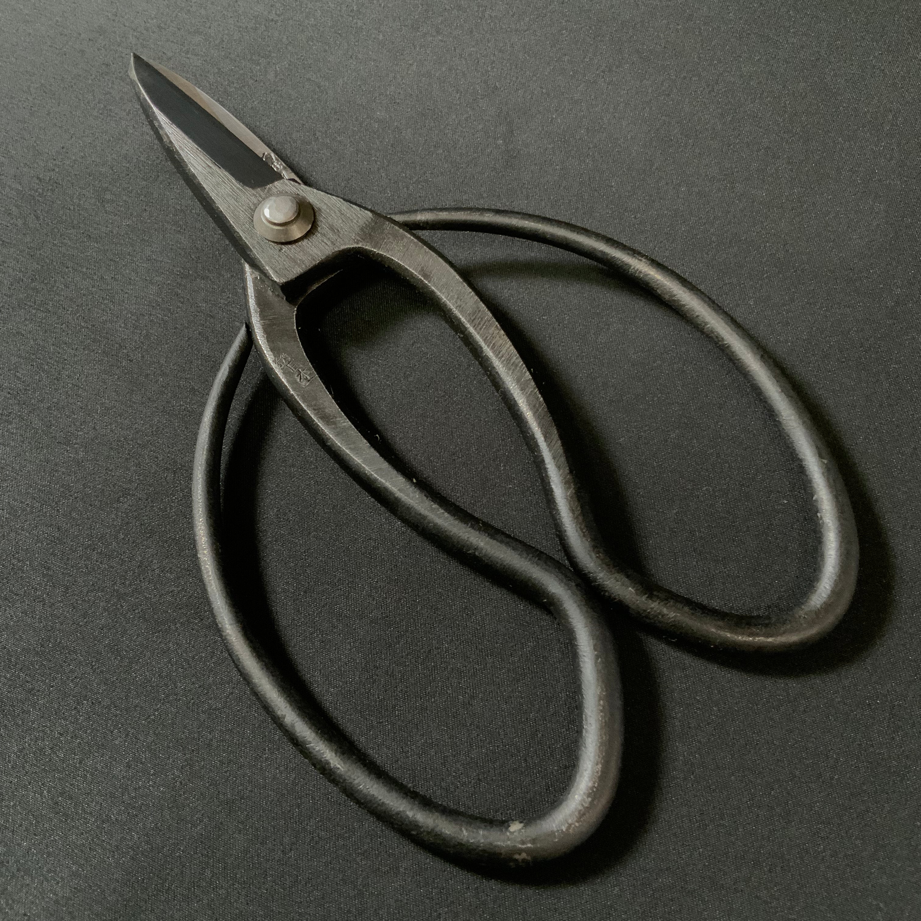 Mikinihonichi Hand made Okubo Shears with White Steel 幹日本一 別製大久保鋏 白紙鋼 手作り 190mm