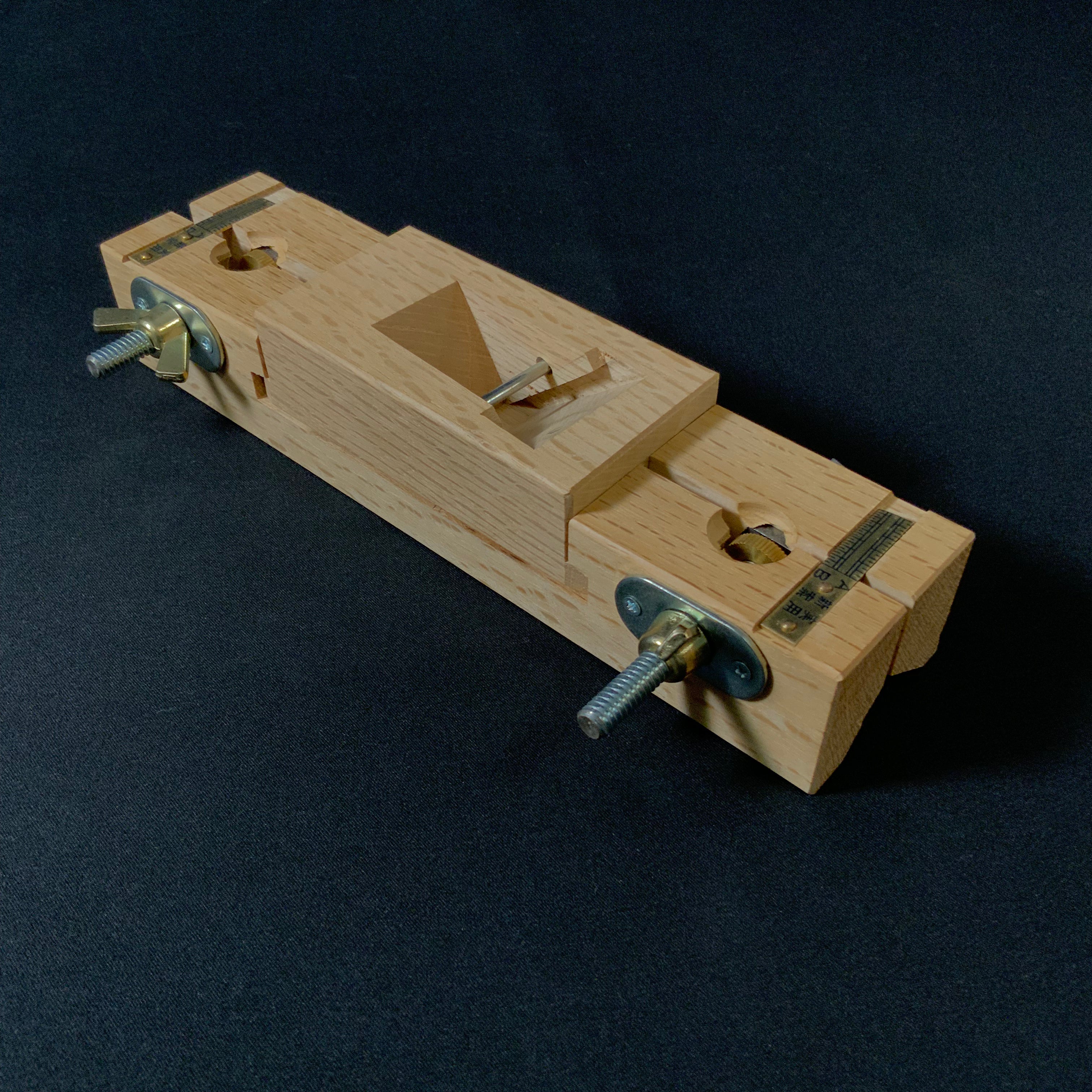 Old stock Chamfer Plane 60° with blue steel 掘出し物 小森作 國鶴 猿面取鉋 真鍮張り 30mm