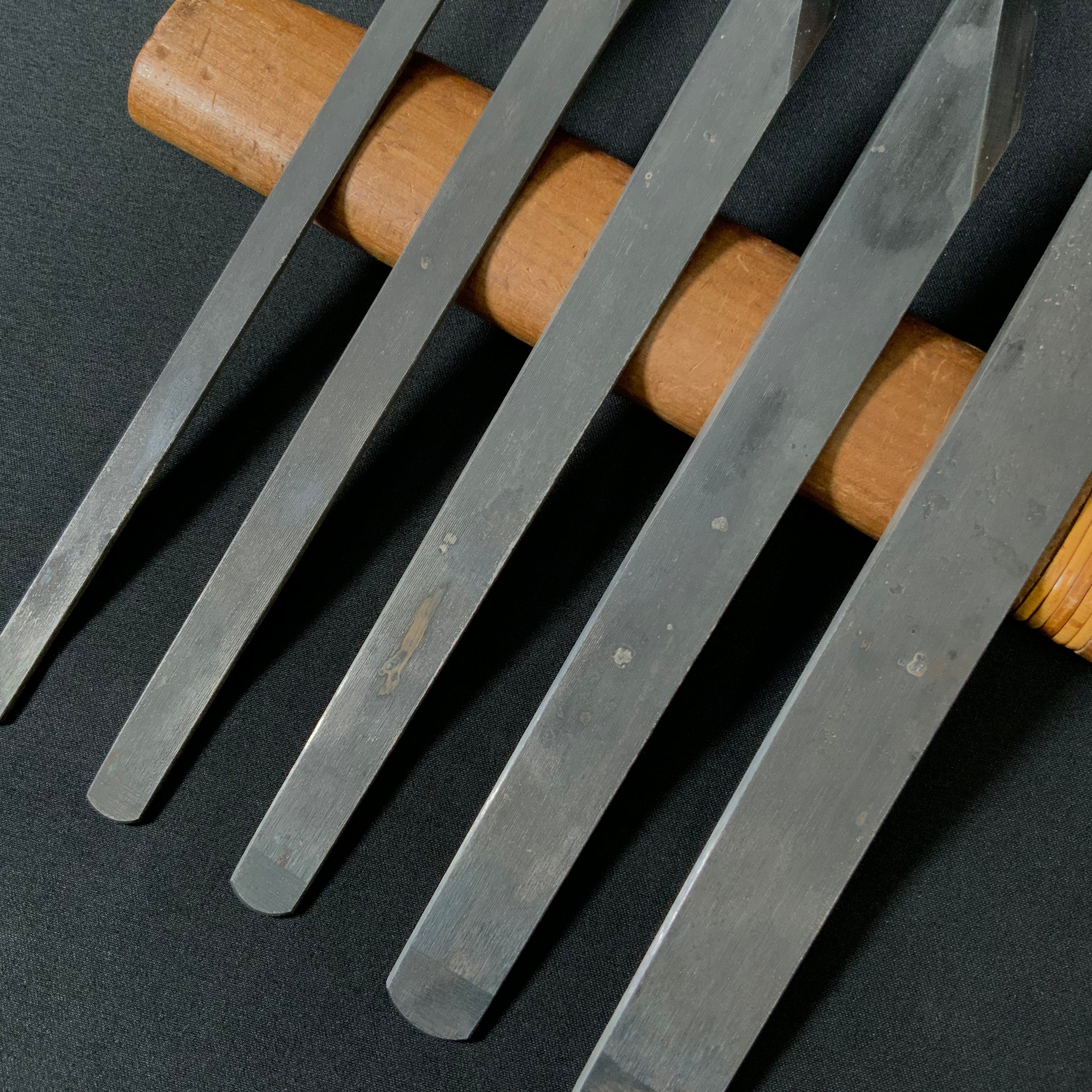 Yoshichika Kiridashi Kokatana Right hand 一心堂義近 共柄切出し小刀 右