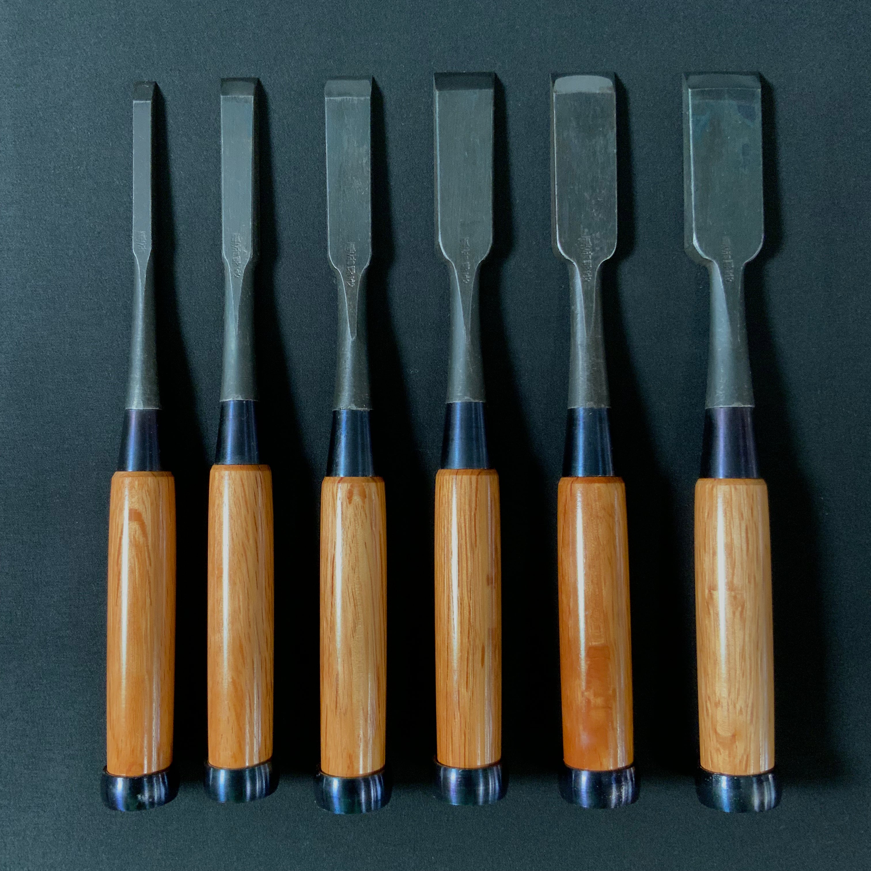 Old stock Koreshige Bench chisels with white steel 是重 角打追入鑿 Oirenomi