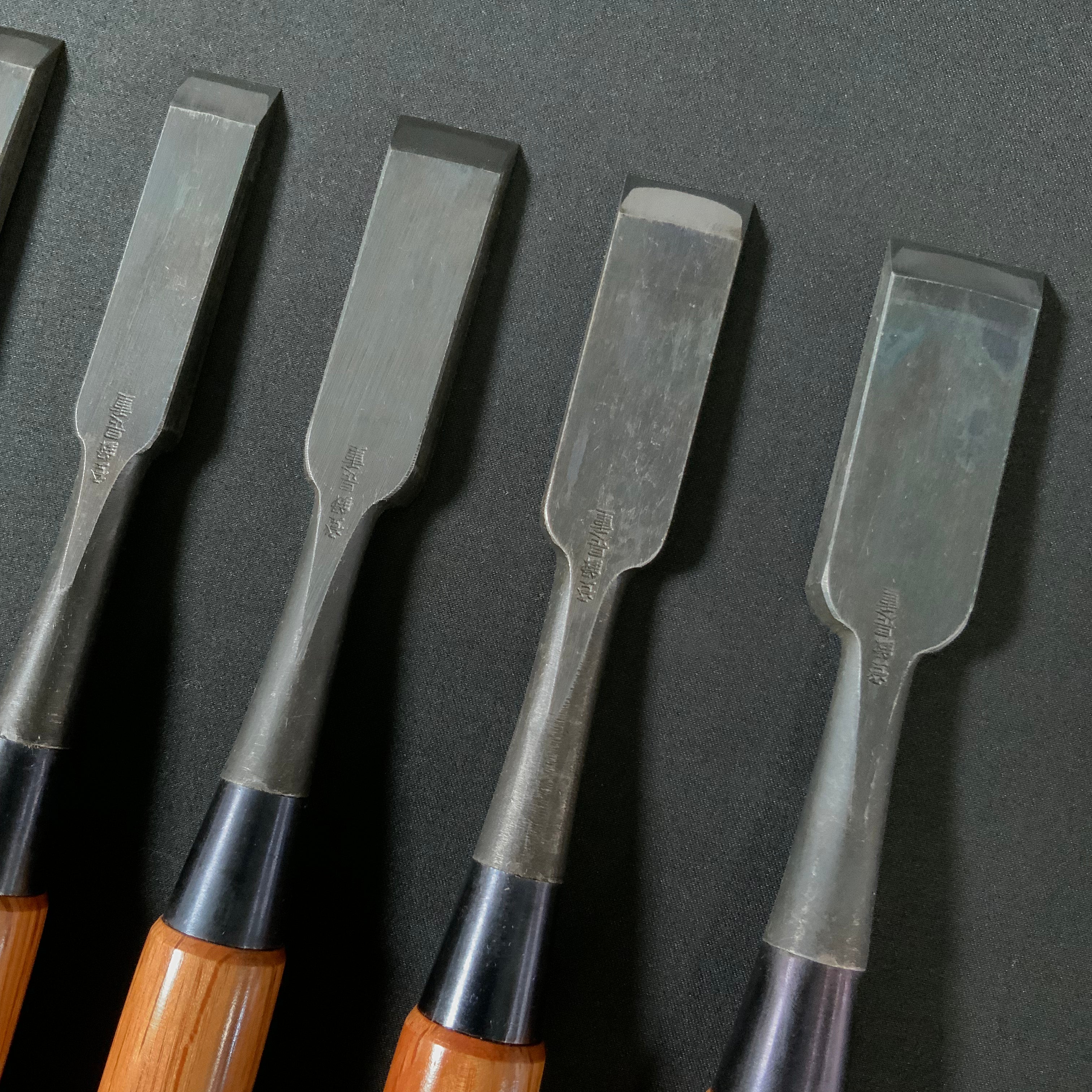 Old stock Koreshige Bench chisels with white steel 是重 角打追入鑿 Oirenomi