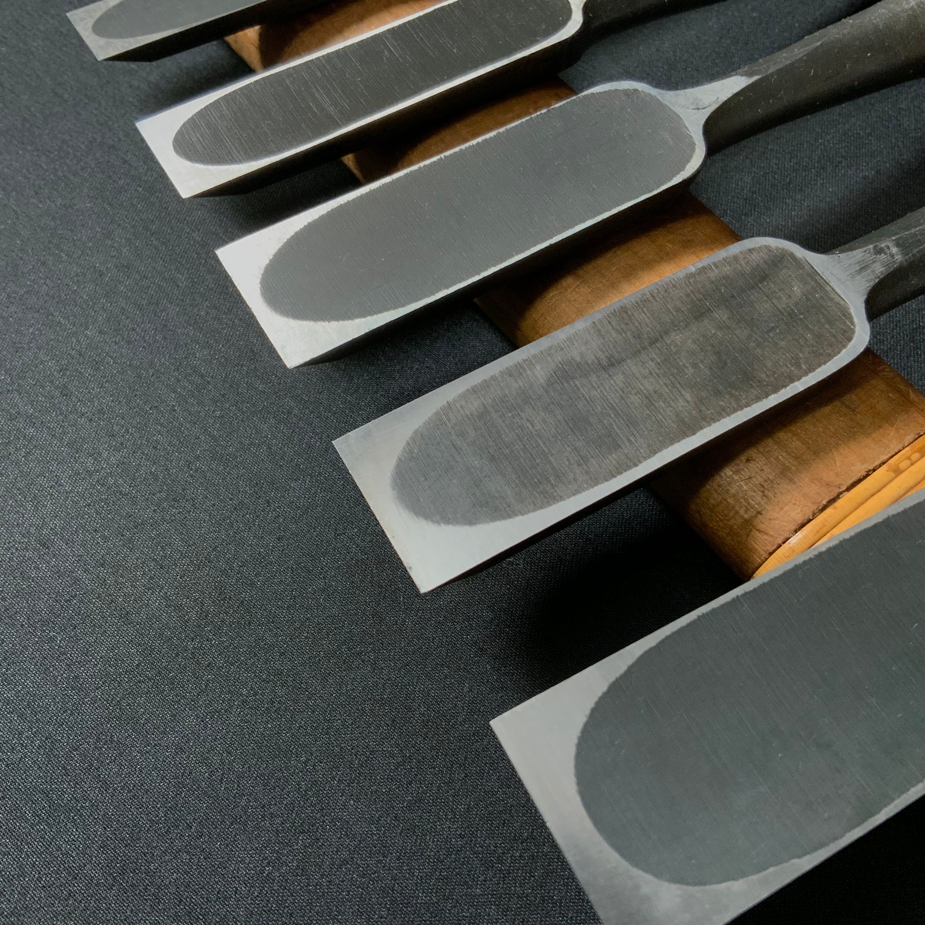 Old stock Koreshige Bench chisels with white steel 是重 角打追入鑿 Oirenomi