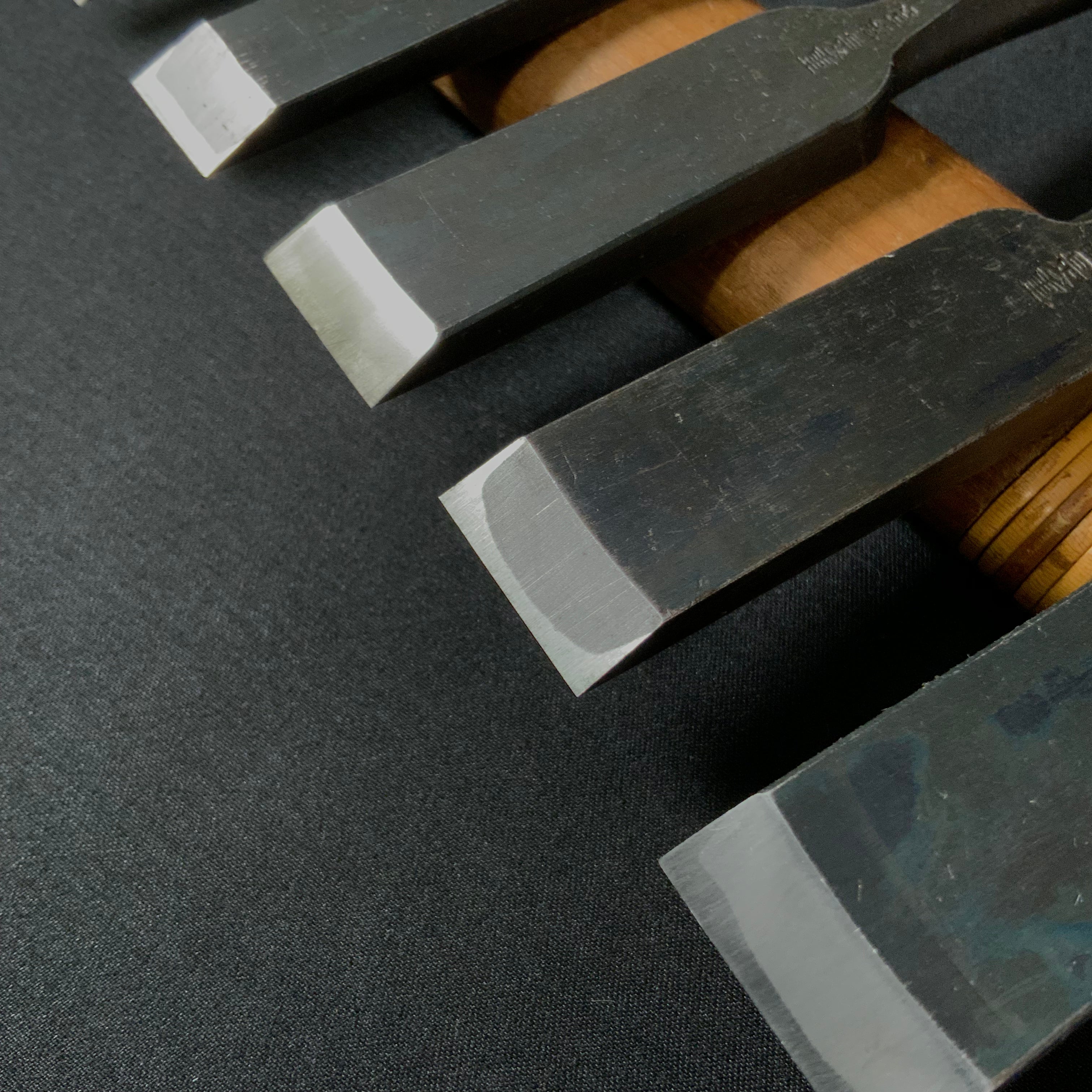 Old stock Koreshige Bench chisels with white steel 是重 角打追入鑿 Oirenomi