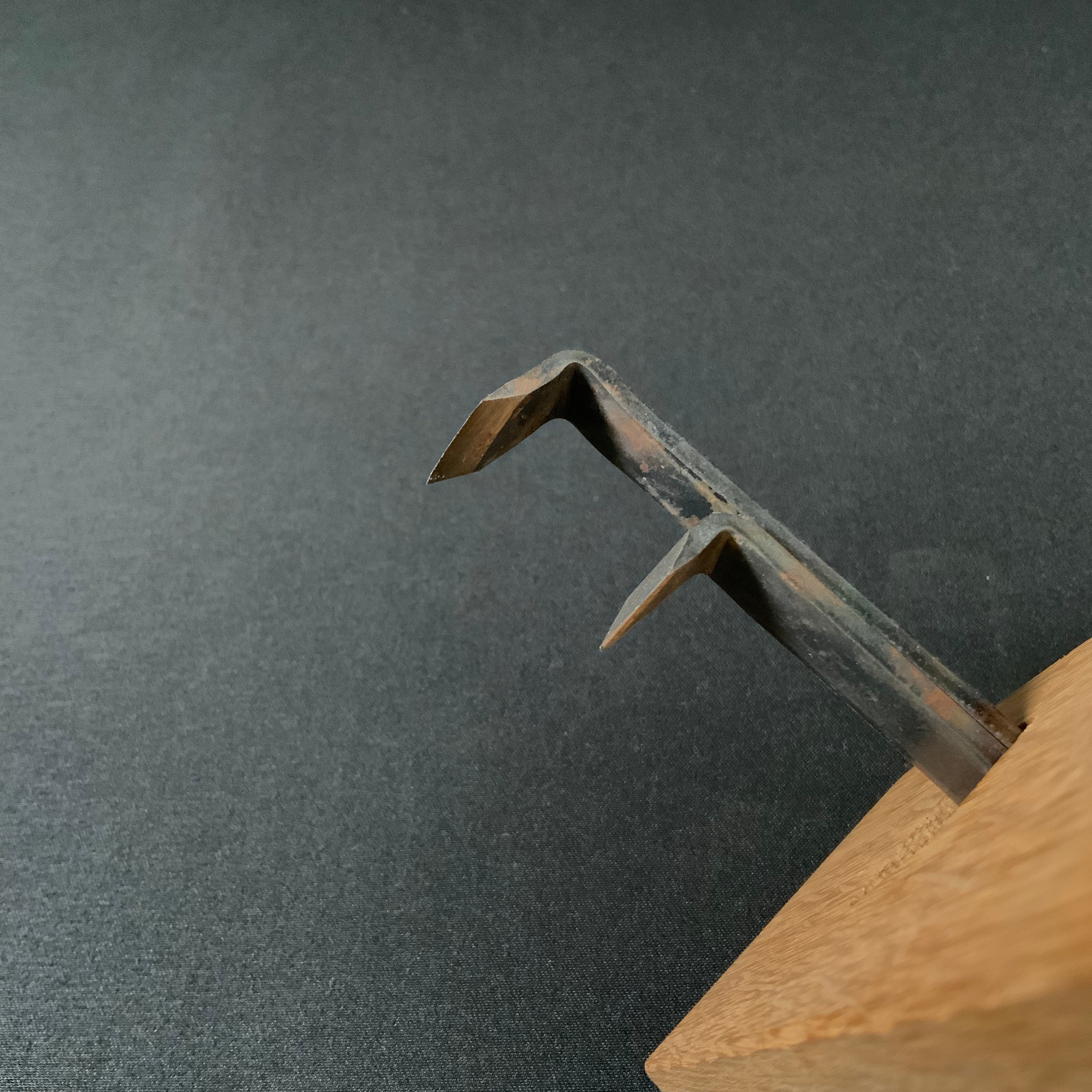 Old Stock Fujikyu Marking gauge with two scribing rods 掘出し物 富士久 鎌毛引 Kebiki