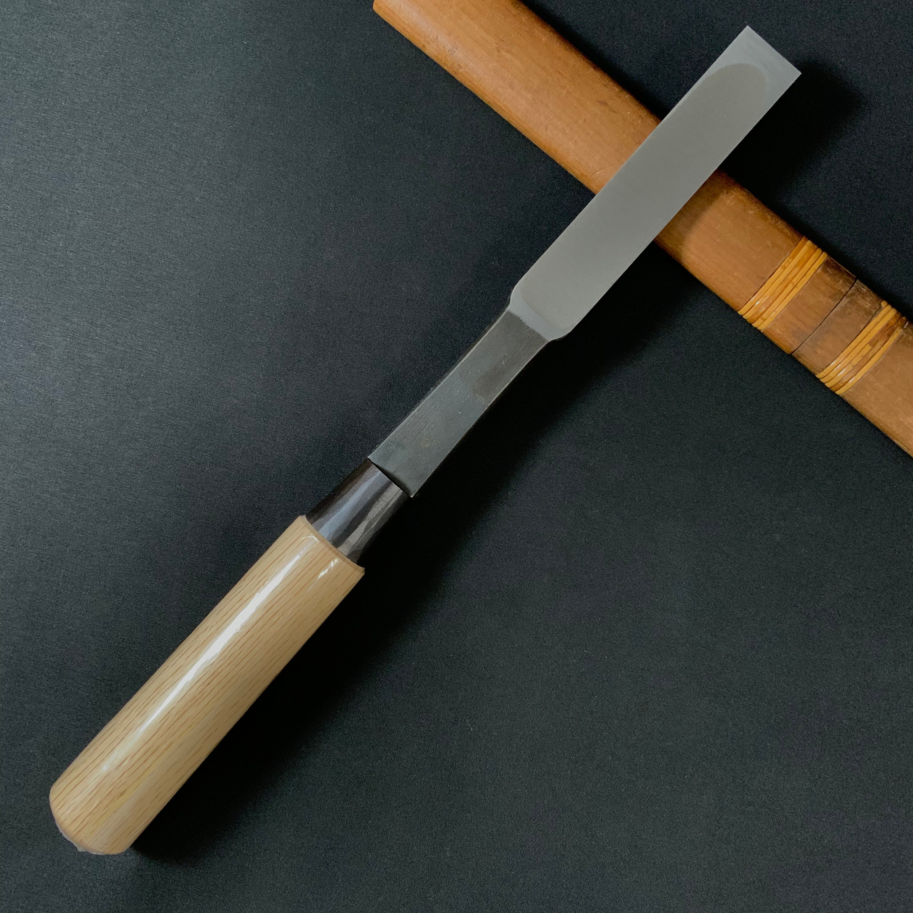田斎作 黒仕上 腰型鑿 一枚裏 白樫柄 Tasai lumbar chisel with White Oak Handle black finish