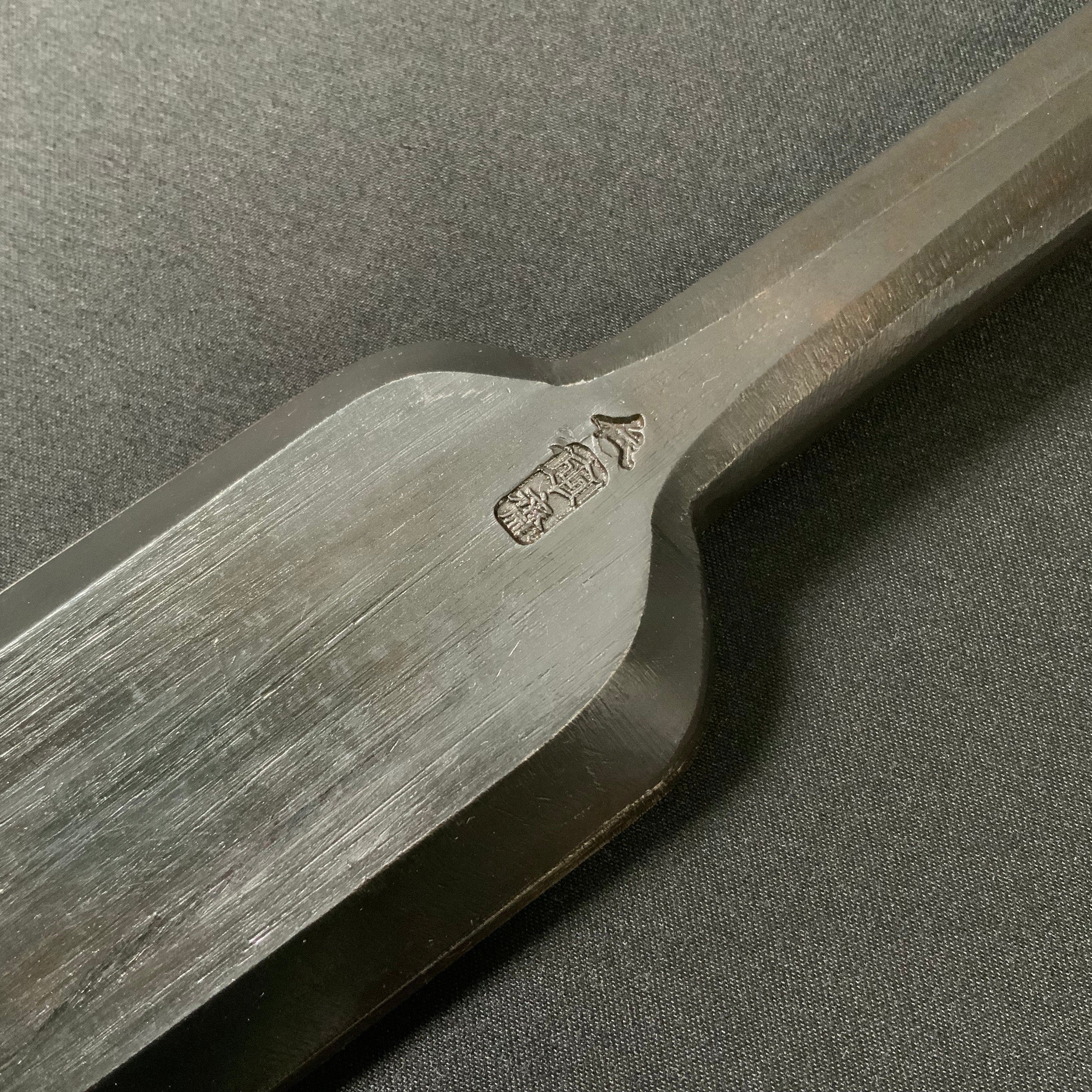 DenTasai Slick Chisels (Hontsuki-Nomi) 伝田斎作 黒仕上 本突のみ 48mm