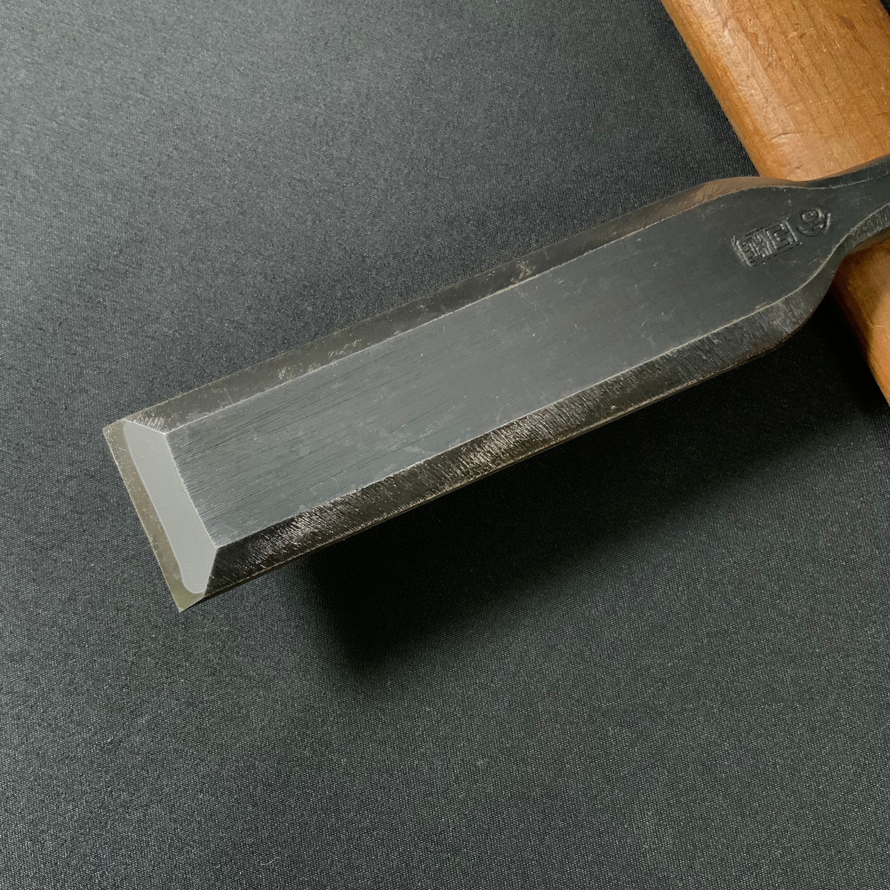 Tasai Slick Chisels (Nakatsuki-Nomi) 田斎作 黒仕上 中突のみ 白樫柄 30mm