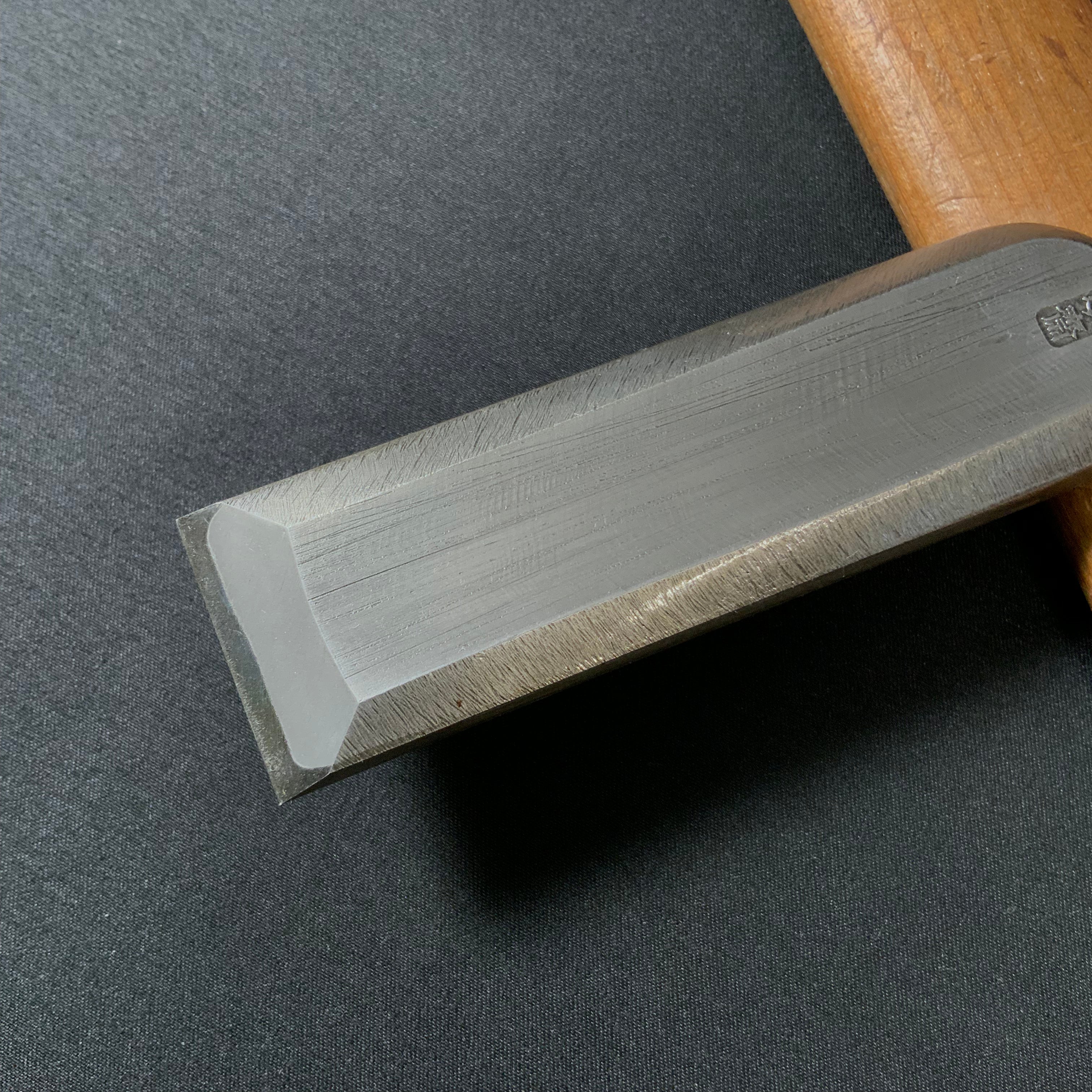 Tasai Slick Chisels (Nakatsuki-Nomi) 田斎作 磨仕上 中突のみ 赤樫柄30mm
