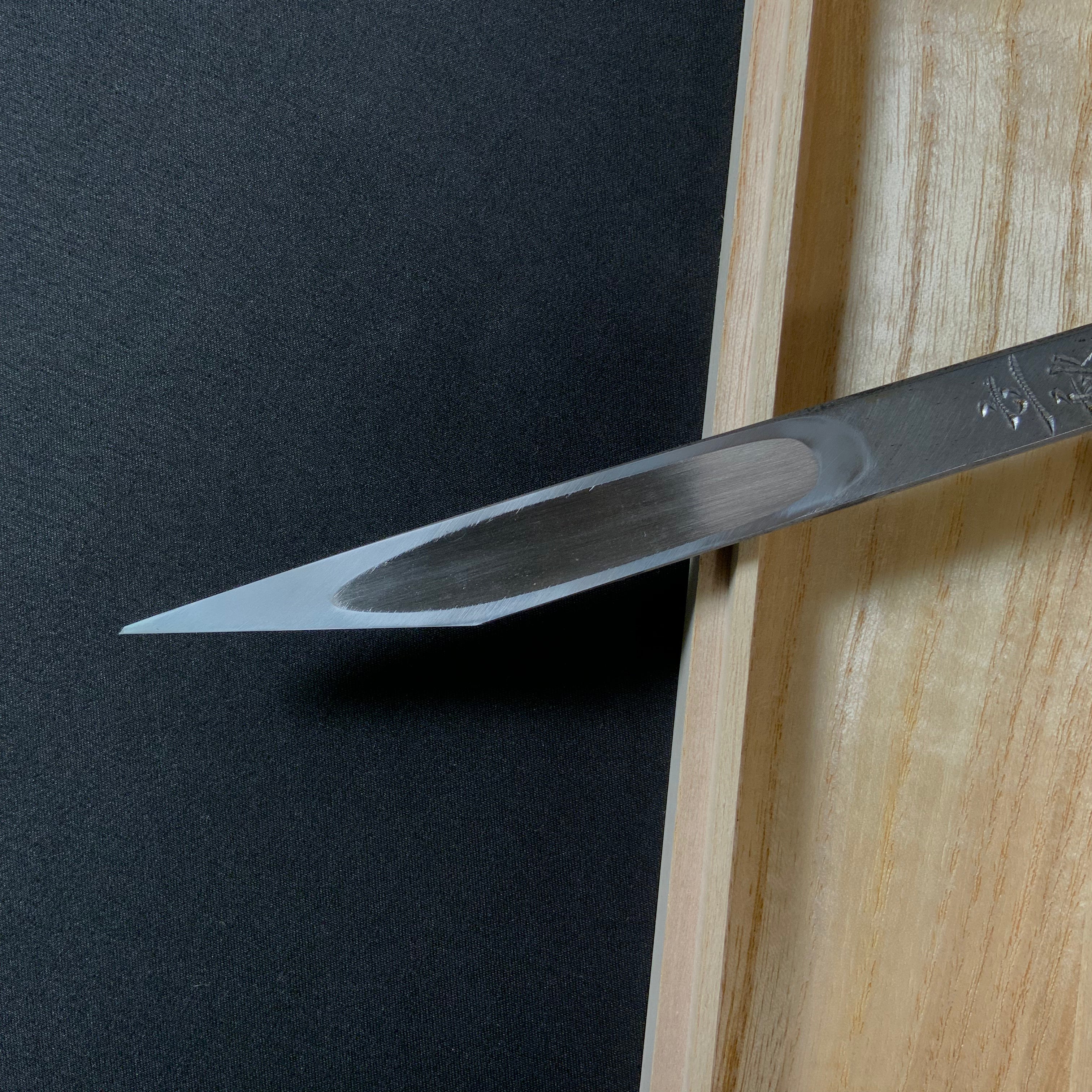 Beginning of Autumn Right hand Kiridashi kinfe by Sozen Carving 立秋 素全作 切出し小刀 右 15mm