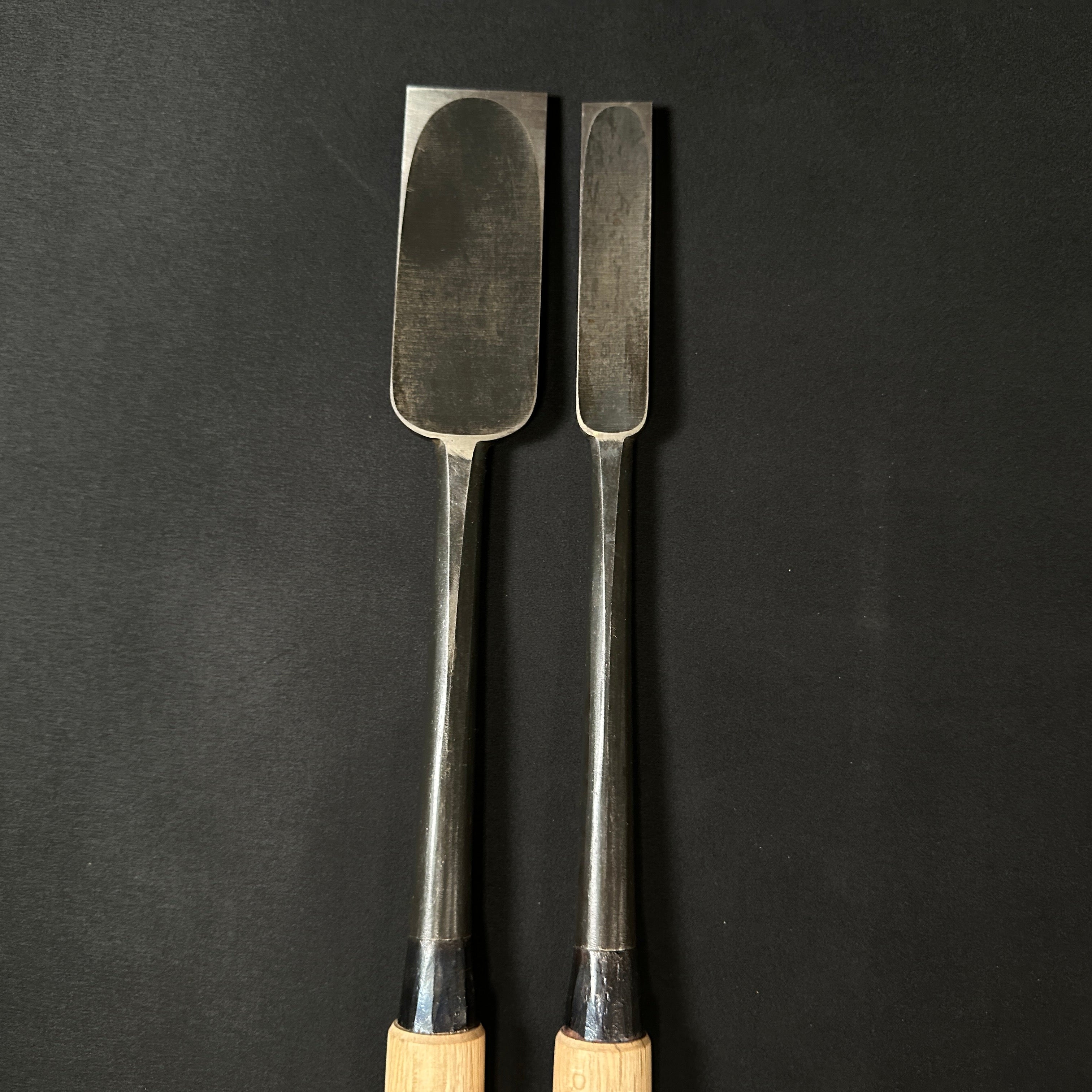 Old stock Funahiro Slick Chisels set (Ootsuki-nomi) by Funatsu Yuji 掘り出し物 玄寿舟弘 大突組鑿 48mm・24mm