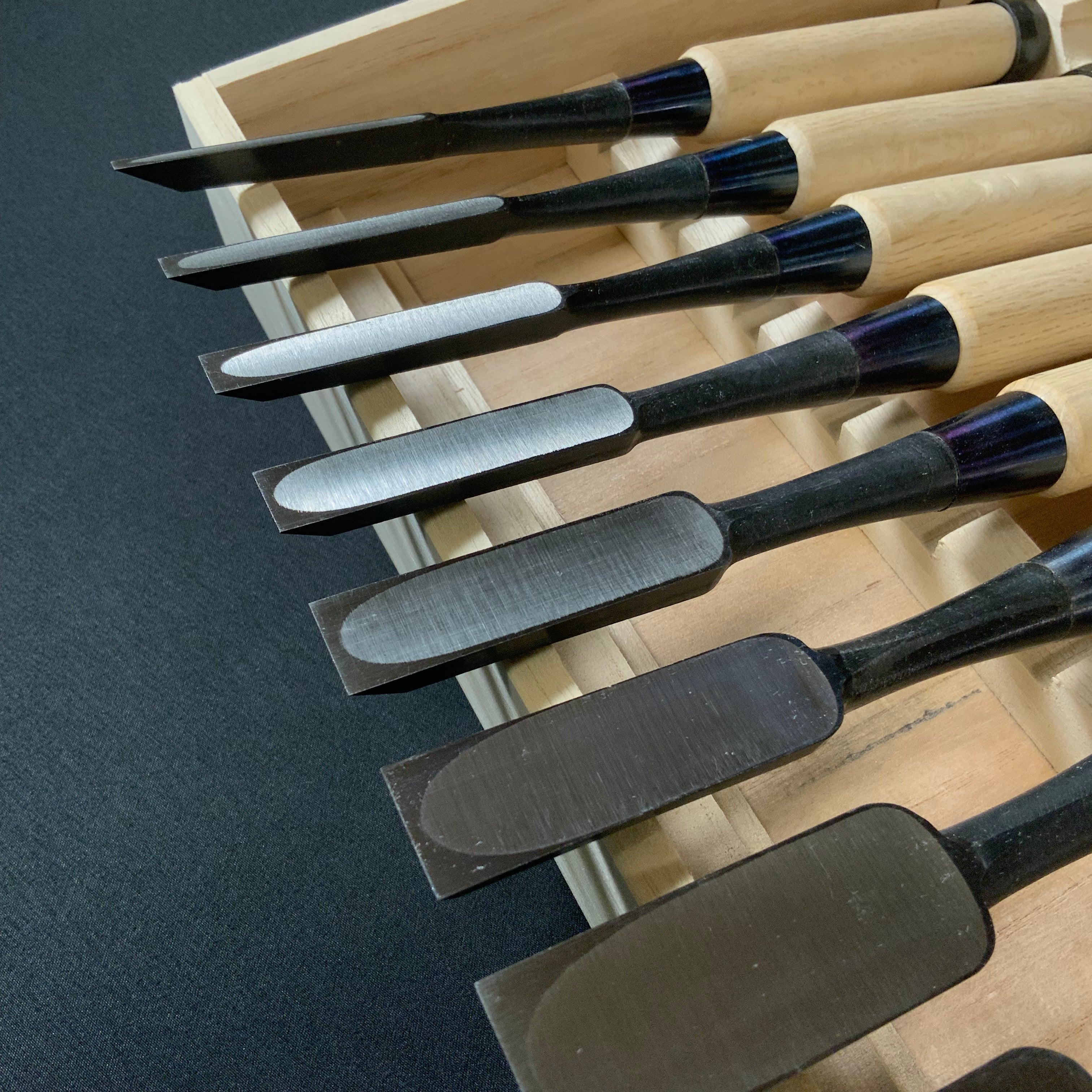 #2 Ouchi Bench chisels set by Ouchi 4th generation 四代目大内俊明作 宗家大内 追入組鑿 桐箱付 Oirenomi