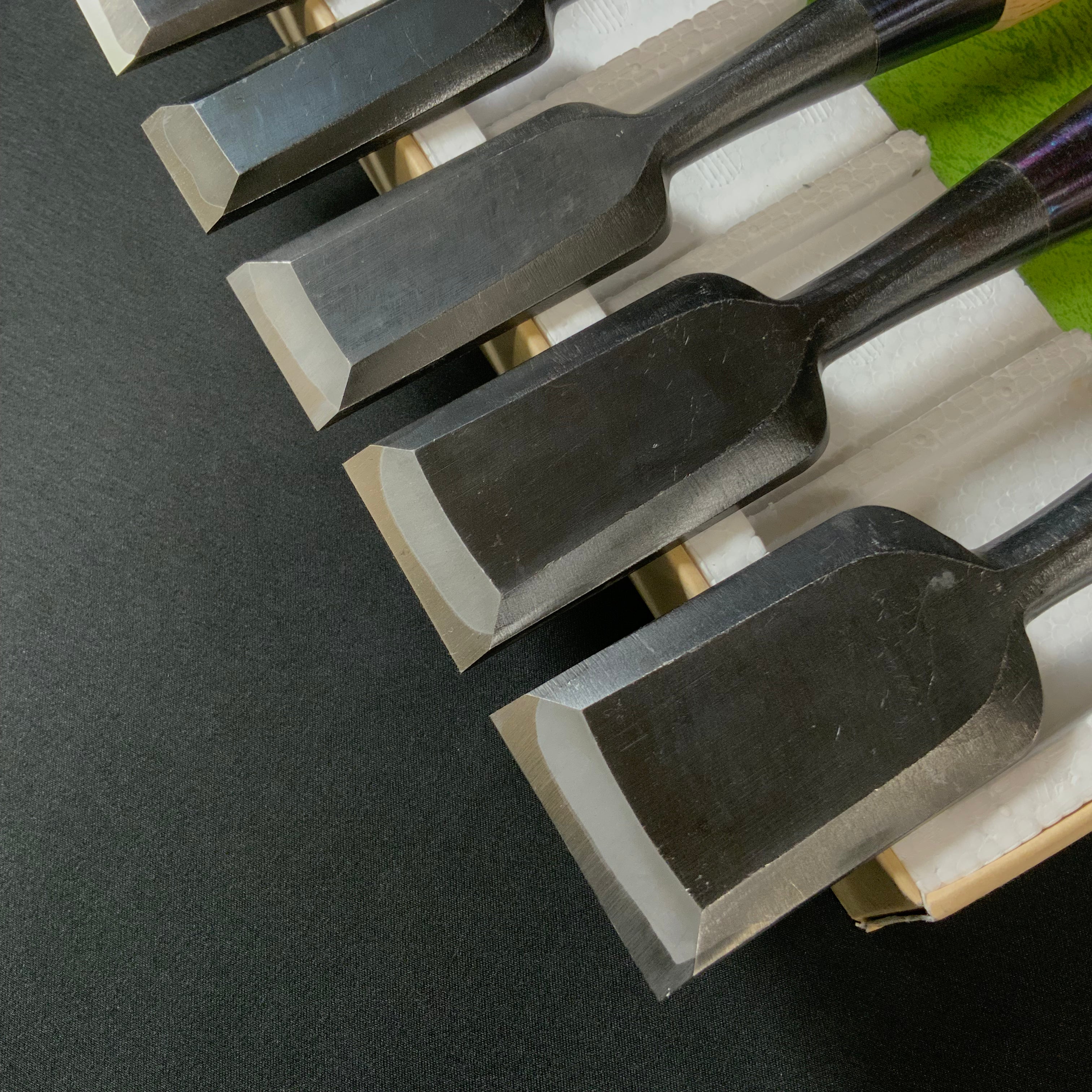 #M169 No brand Bench chisels set by unknown smith 無名 追入組鑿 10本組 作者不明 白樫柄