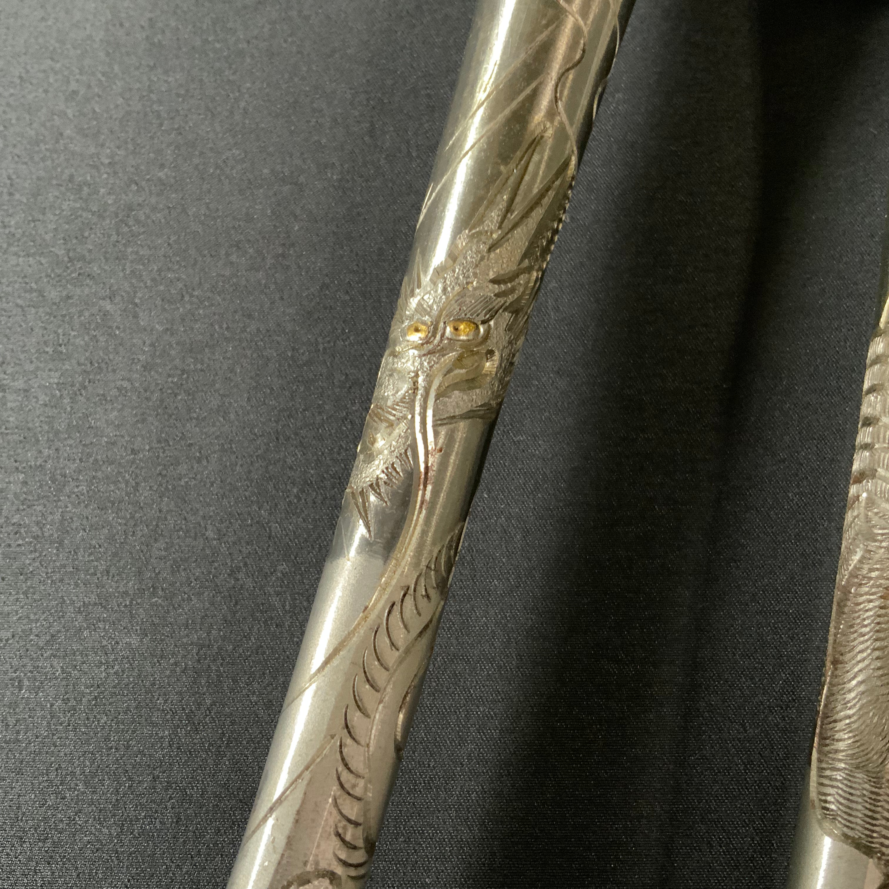 Old stock Slick Chisels set with Dragon and Tiger Carving 掘出し物 龍虎彫 本突き組鑿 48,24mm Ootsuki-nomi, Hontsuki-Nomi