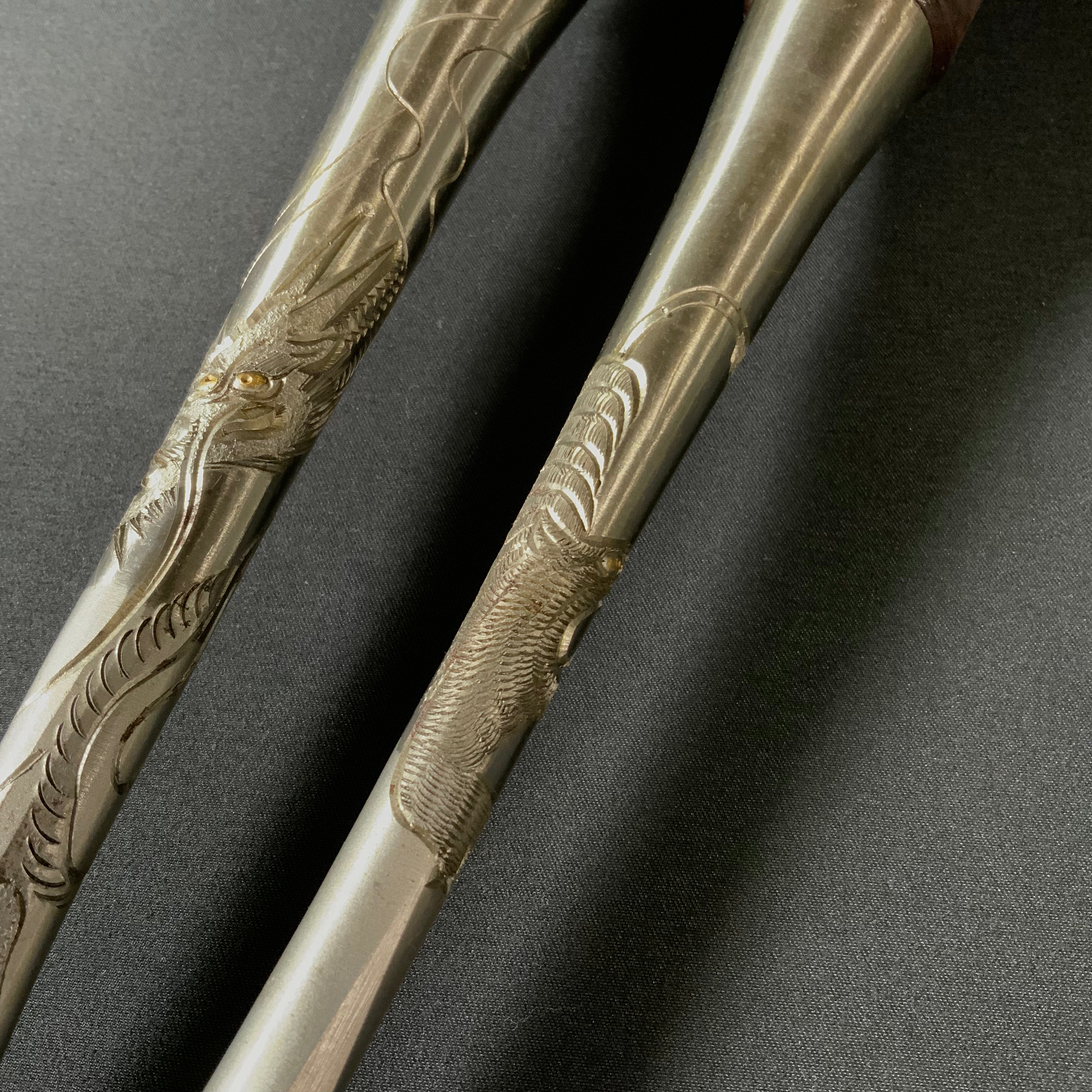 Old stock Slick Chisels set with Dragon and Tiger Carving 掘出し物 龍虎彫 本突き組鑿 48,24mm Ootsuki-nomi, Hontsuki-Nomi