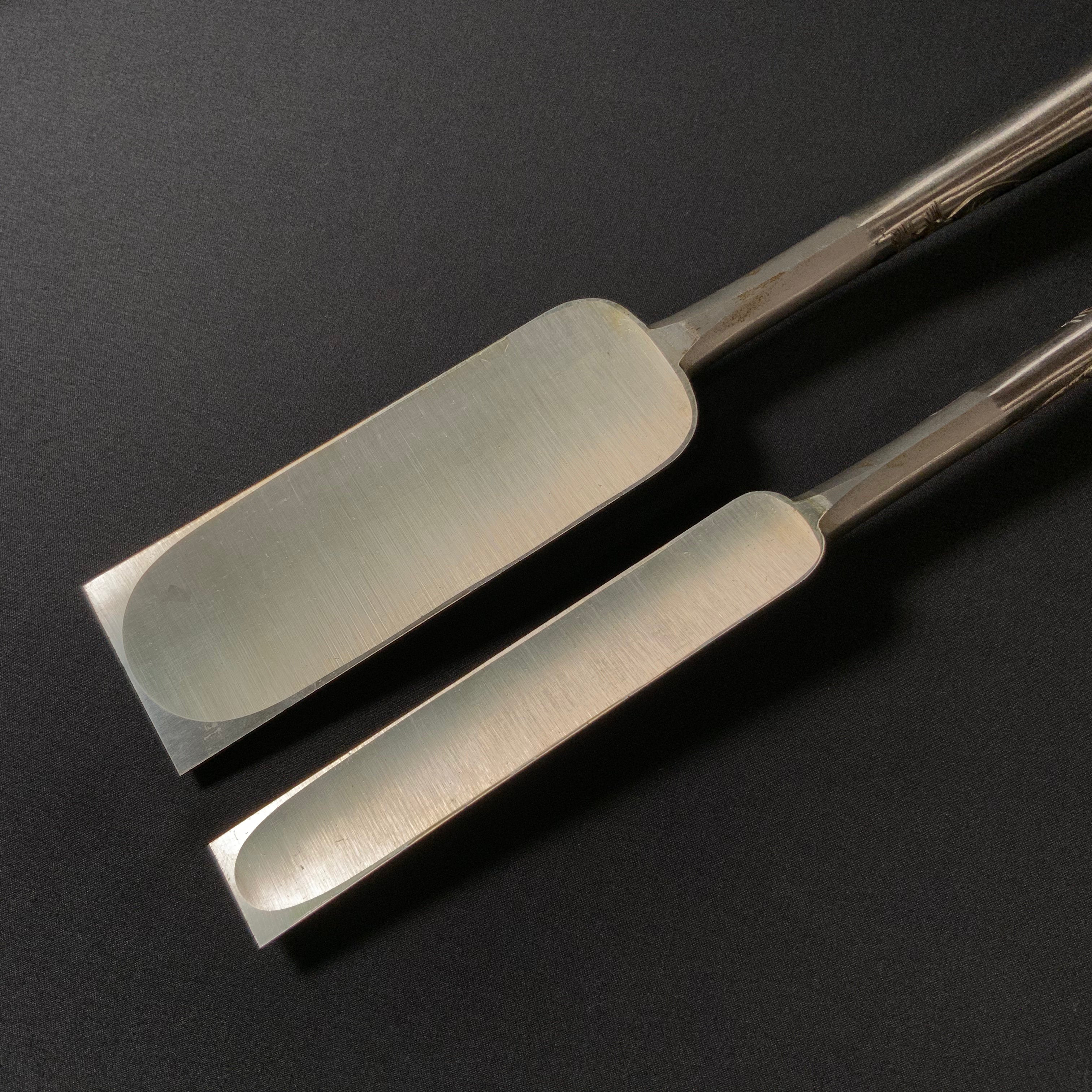 Old stock Slick Chisels set with Dragon and Tiger Carving 掘出し物 龍虎彫 本突き組鑿 48,24mm Ootsuki-nomi, Hontsuki-Nomi