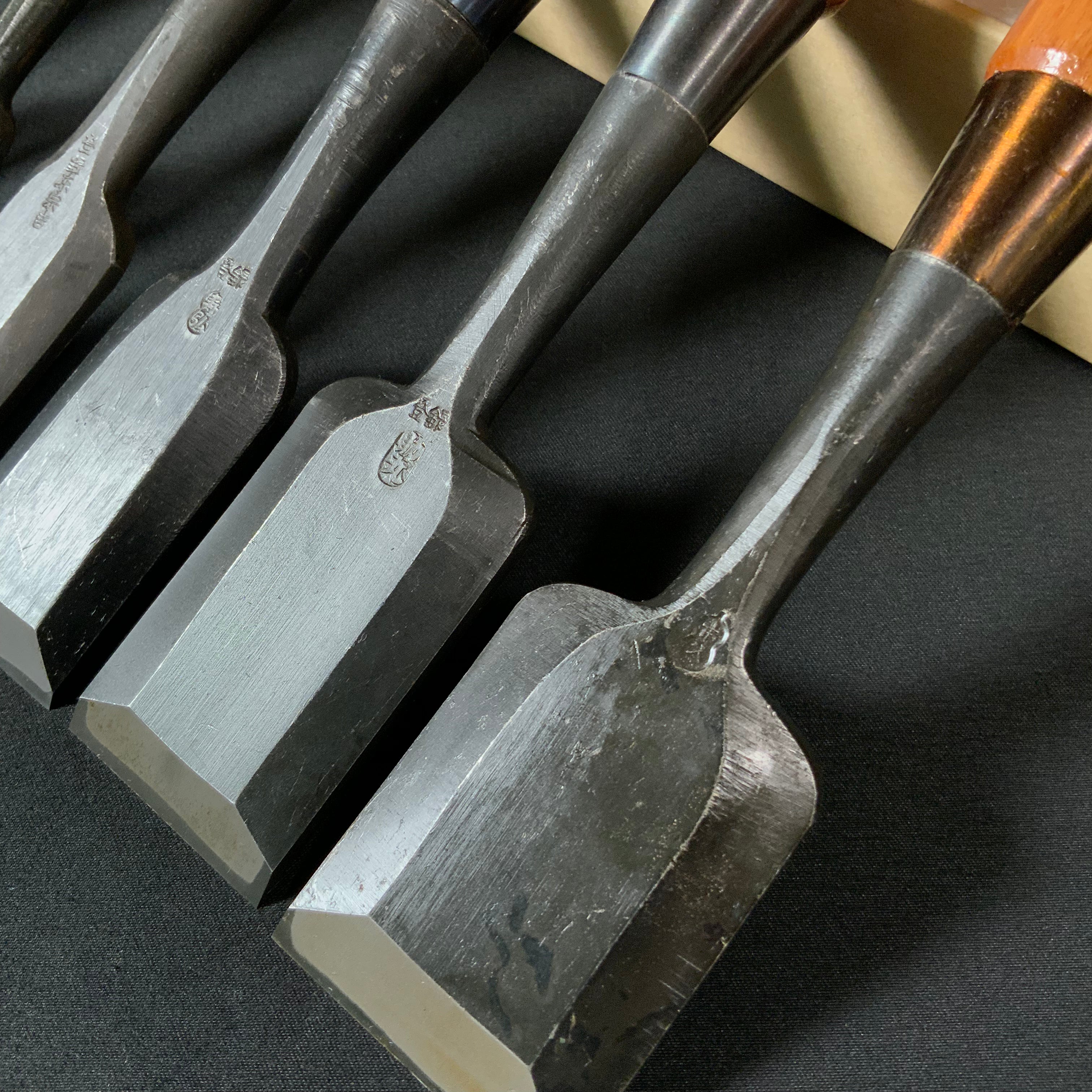 M191 Kenshin bench chisels set by Usui Yoshio 謙信 碓氷淑郎作 追入組鑿 10本組