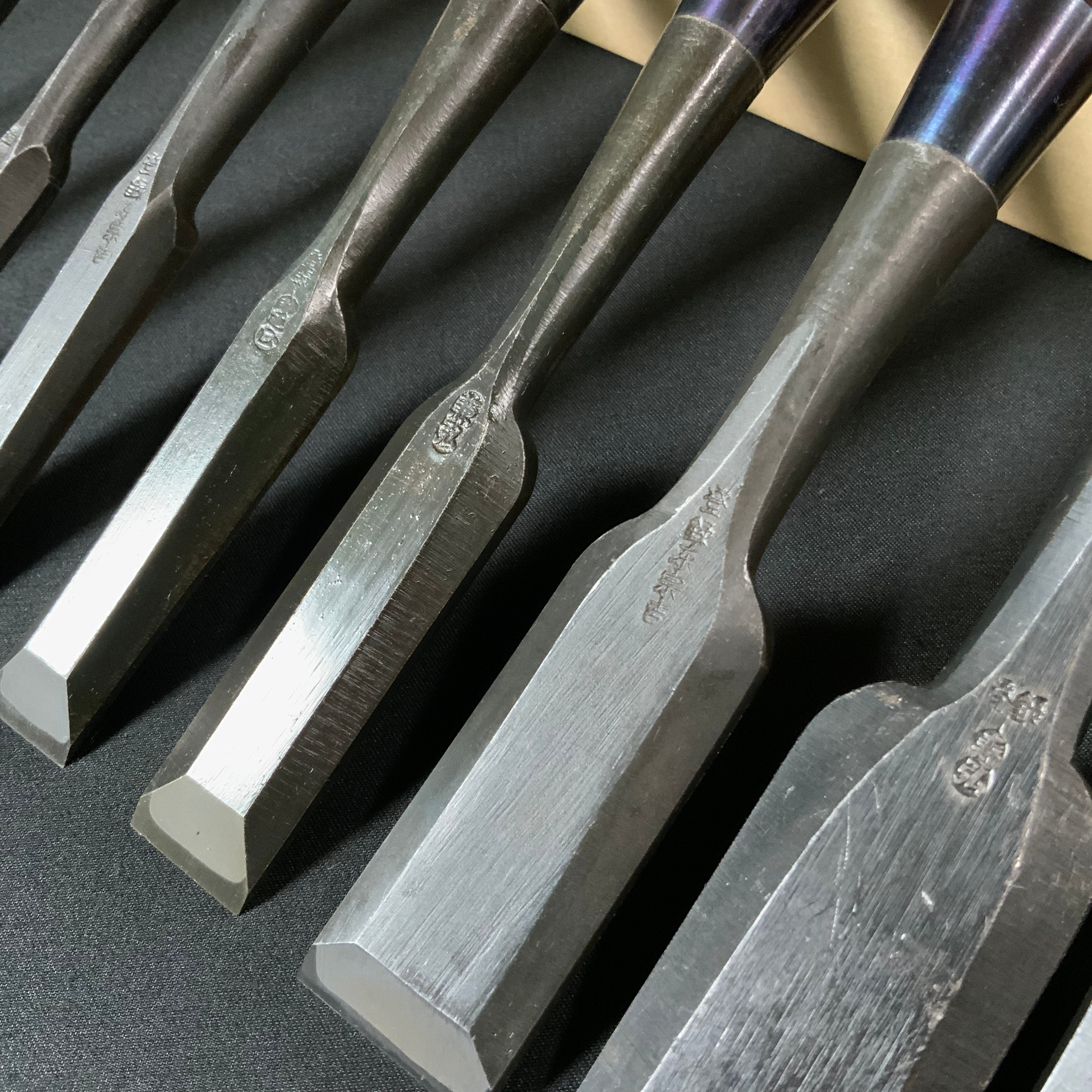 M191 Kenshin bench chisels set by Usui Yoshio 謙信 碓氷淑郎作 追入組鑿 10本組