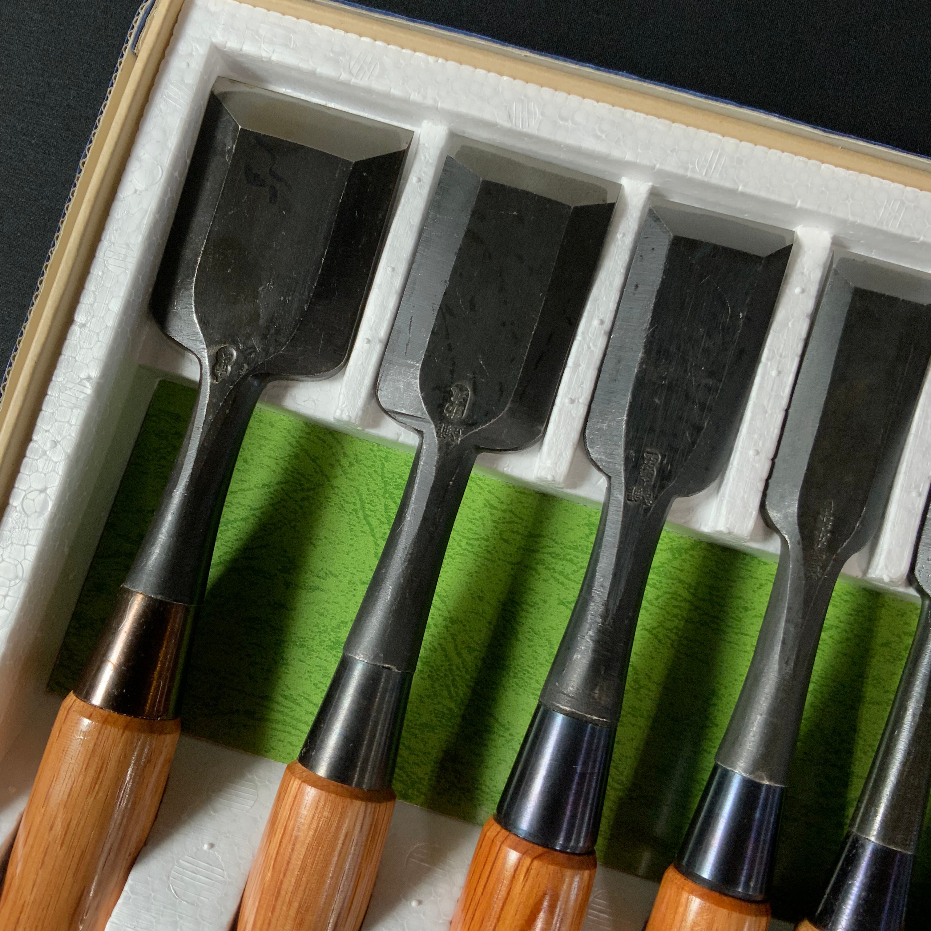 M192 Mixed set Bench chisels set for beginner by unknown smith バラ鑿合わせ 初心者におすすめ 追入組鑿 M192
