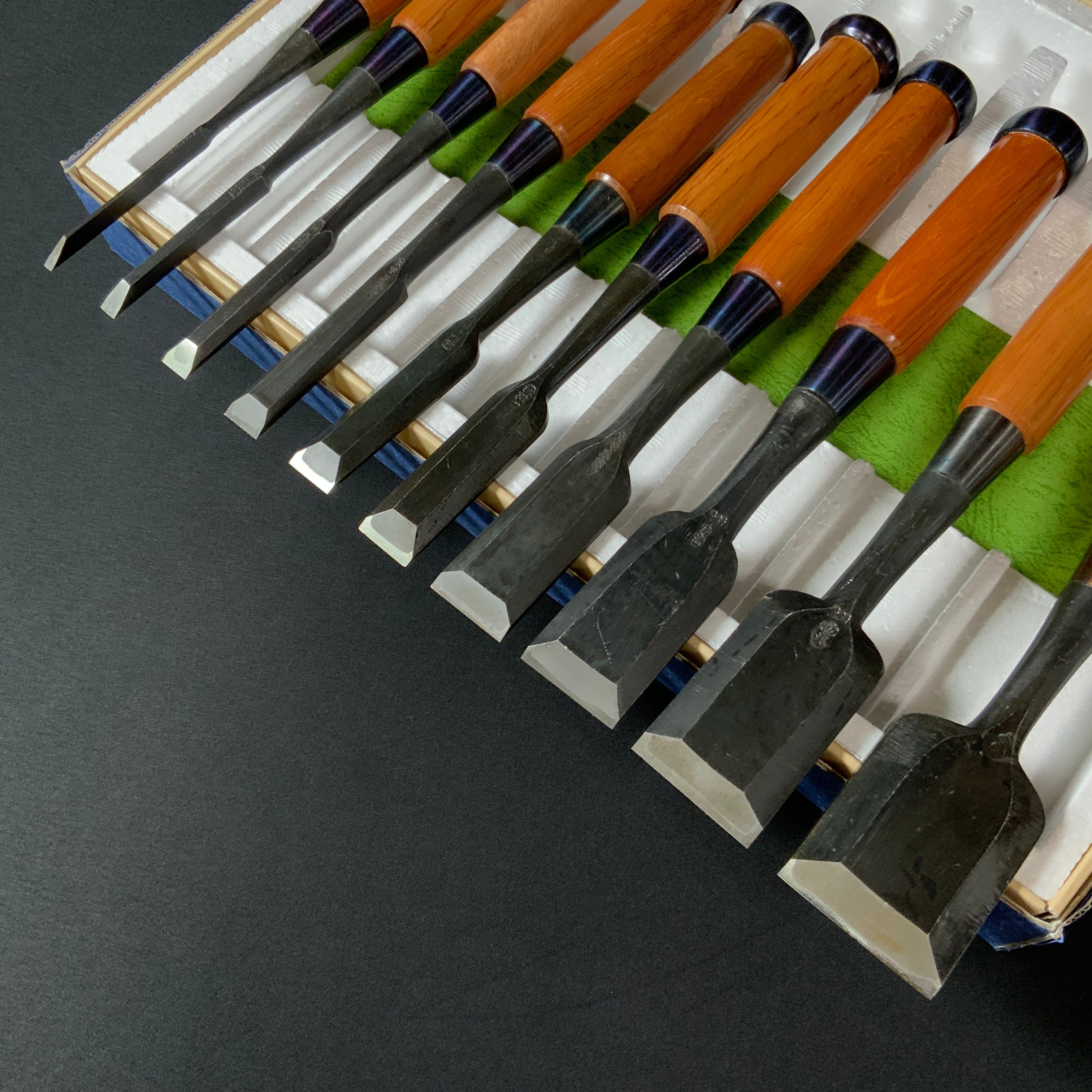 M192 Mixed set Bench chisels set for beginner by unknown smith バラ鑿合わせ 初心者におすすめ 追入組鑿 M192