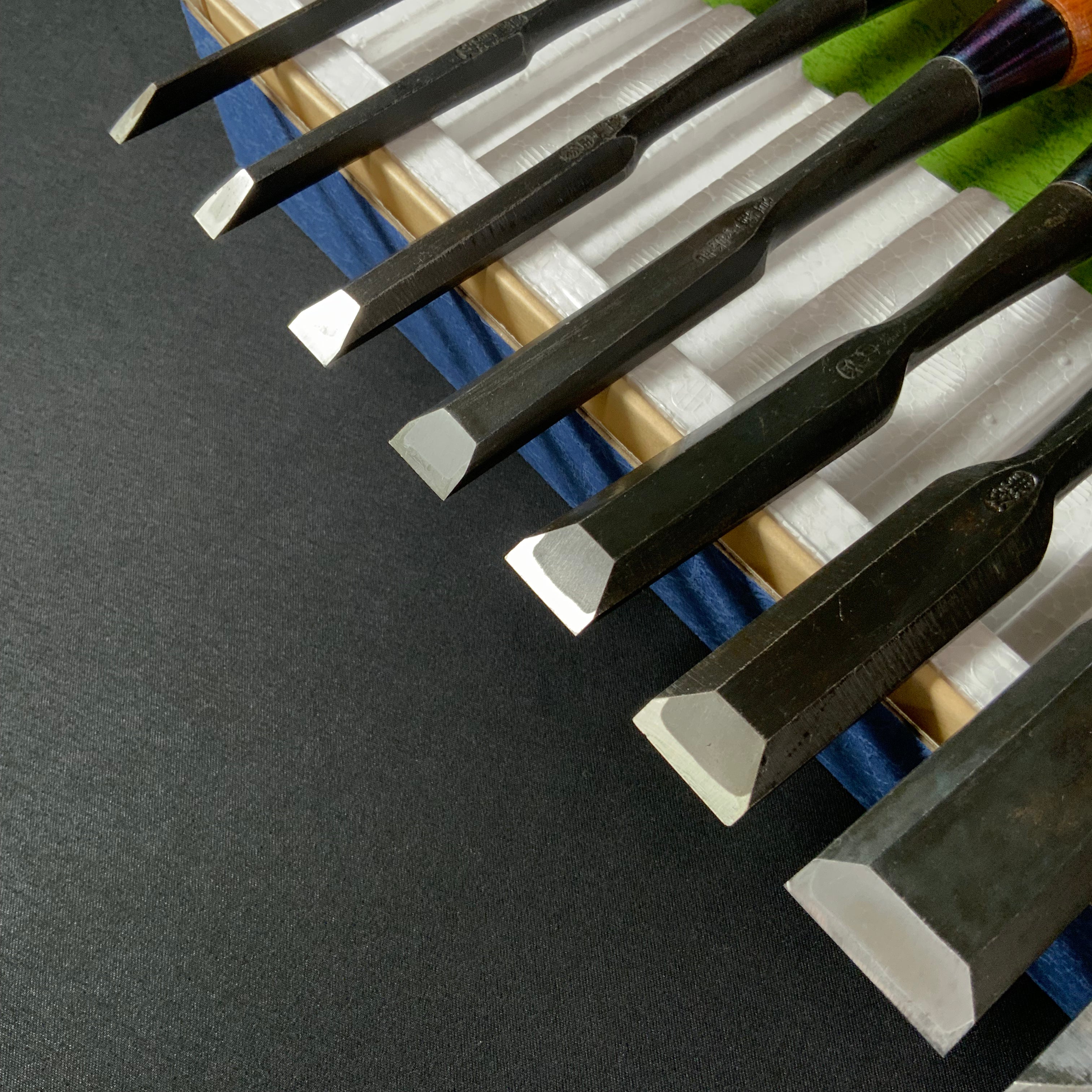 M192 Mixed set Bench chisels set for beginner by unknown smith バラ鑿合わせ 初心者におすすめ 追入組鑿 M192