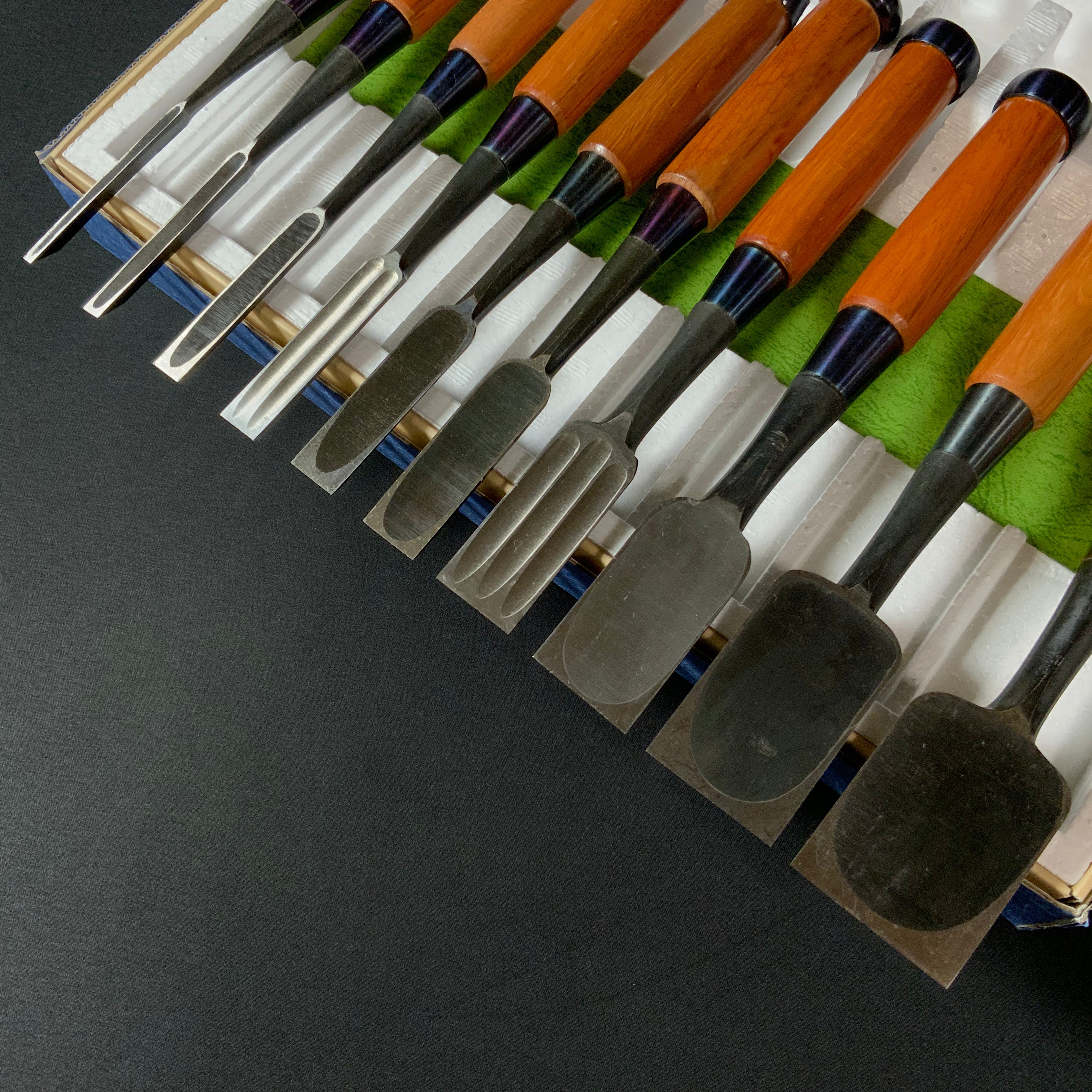 M192 Mixed set Bench chisels set for beginner by unknown smith バラ鑿合わせ 初心者におすすめ 追入組鑿 M192