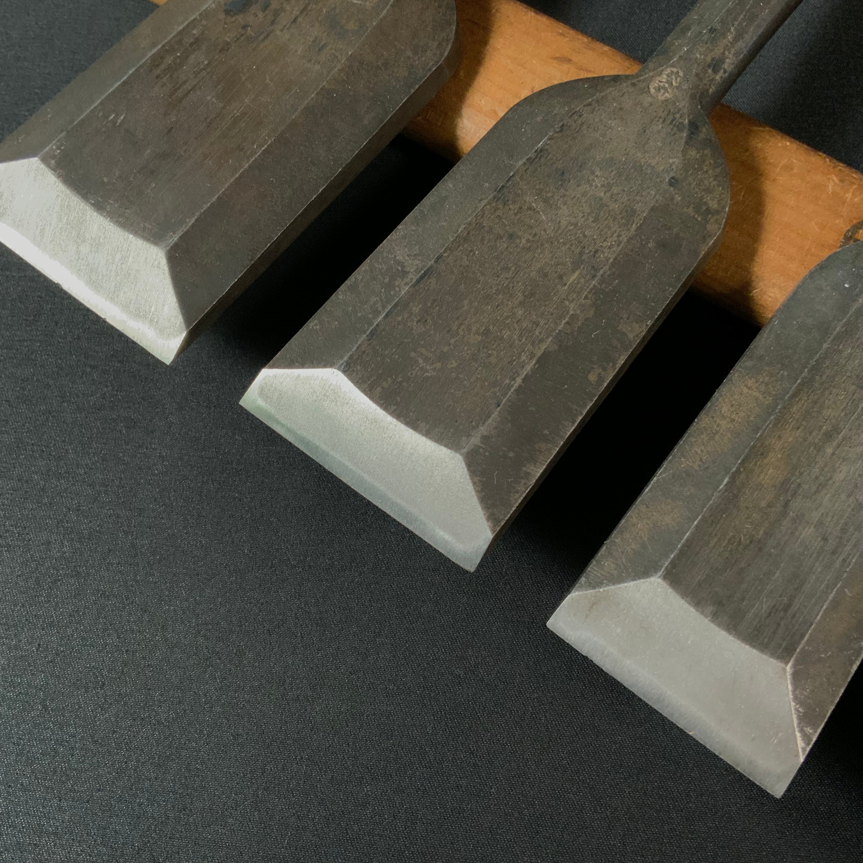 掘出し物 二代目左久作 叩き鑿 池上喬庸作 Old stock #1 Hidari Hisasaku 2rd Timber chisels by Ikegami Takanobu Tatakinomi