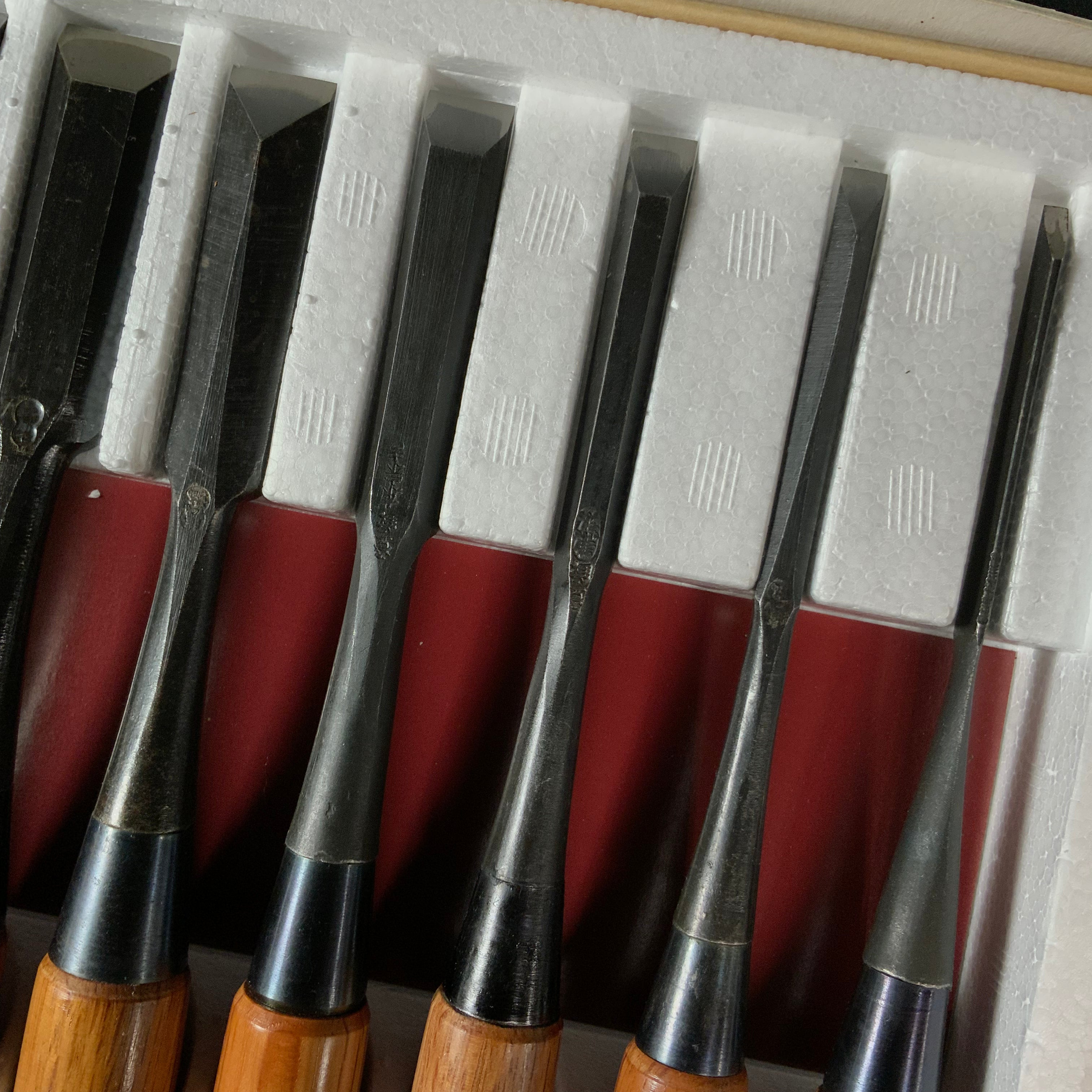 M193 Mixed set Bench chisels set for beginner by unknown smith バラ鑿合わせ 初心者におすすめ 追入組鑿 M193