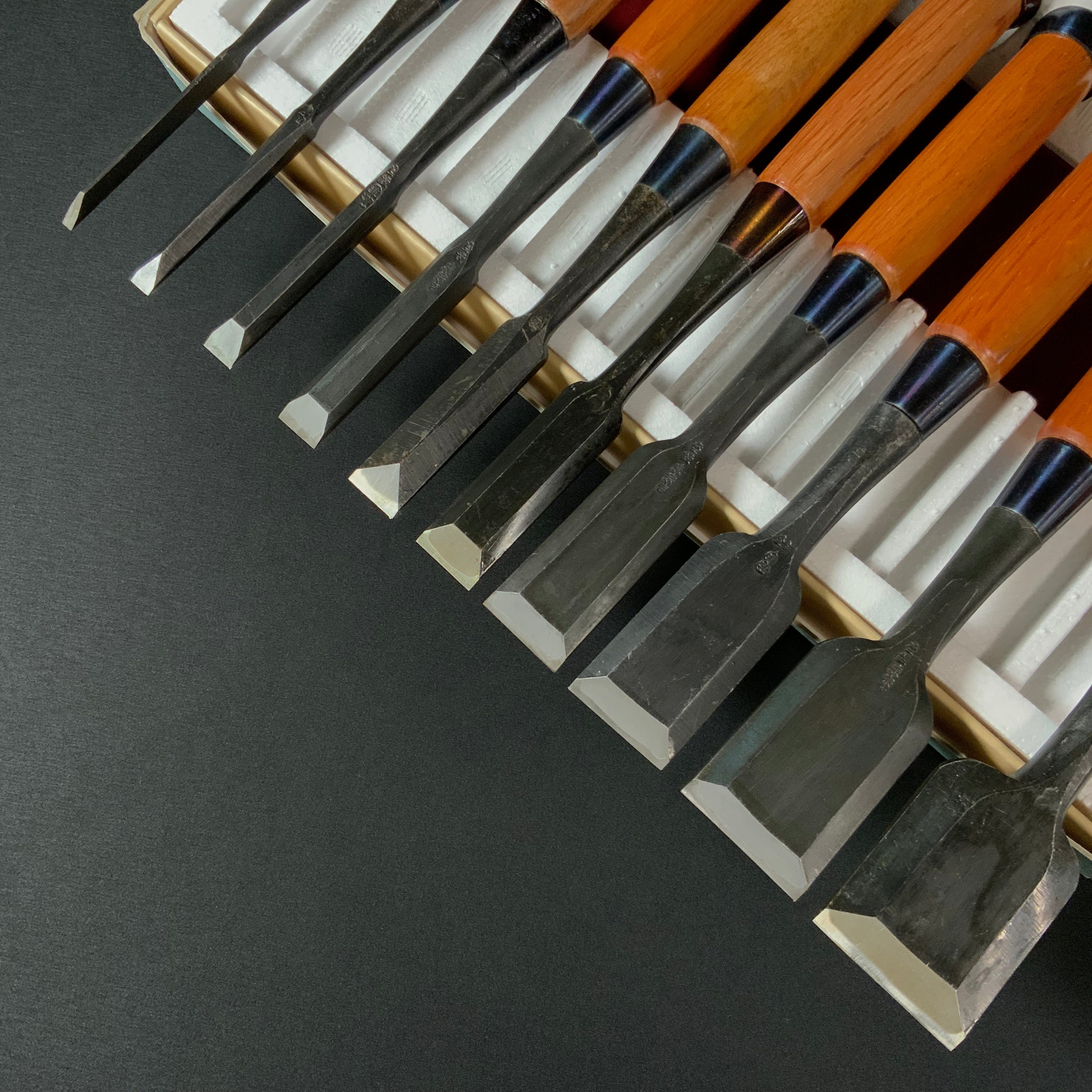 M193 Mixed set Bench chisels set for beginner by unknown smith バラ鑿合わせ 初心者におすすめ 追入組鑿 M193