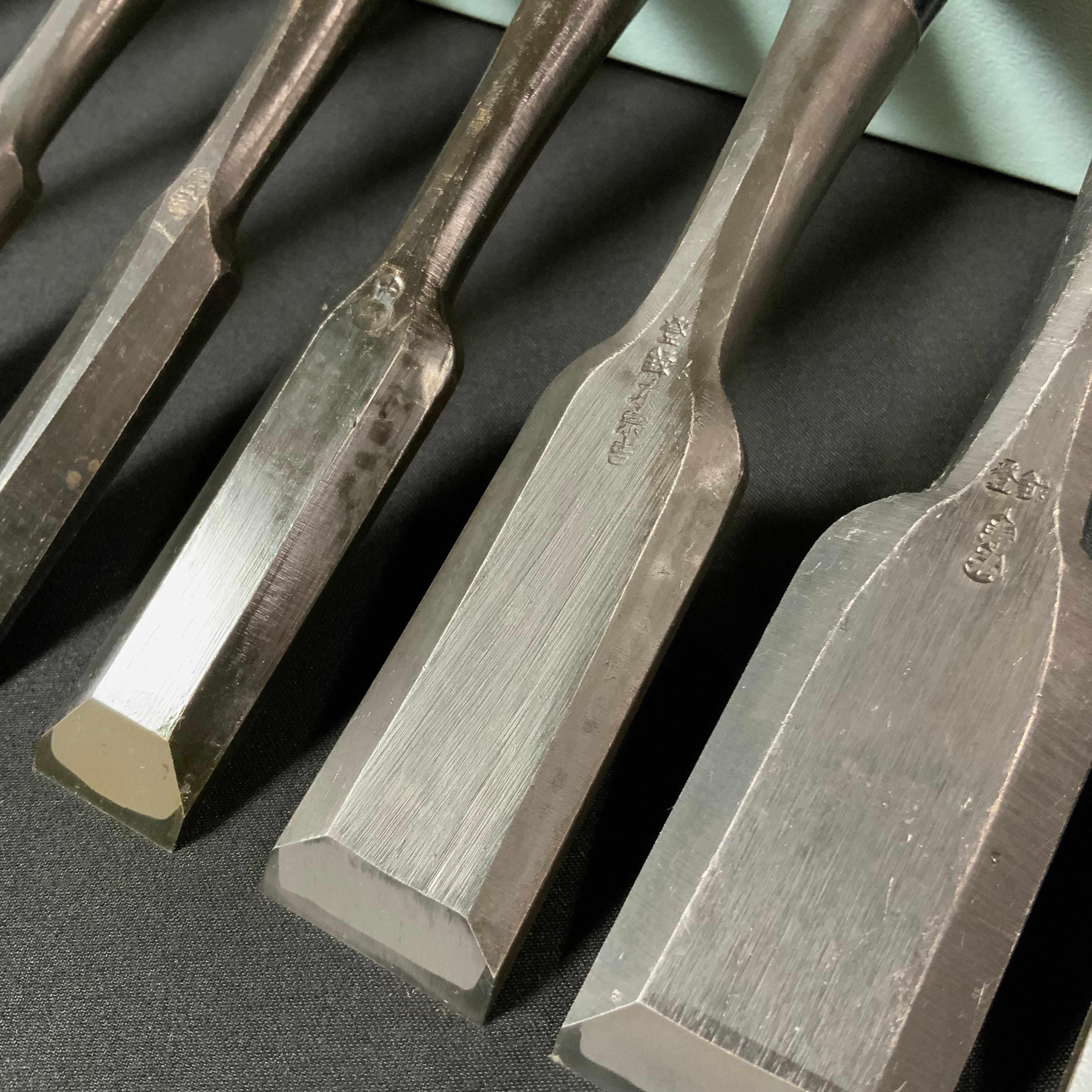 M193 Mixed set Bench chisels set for beginner by unknown smith バラ鑿合わせ 初心者におすすめ 追入組鑿 M193
