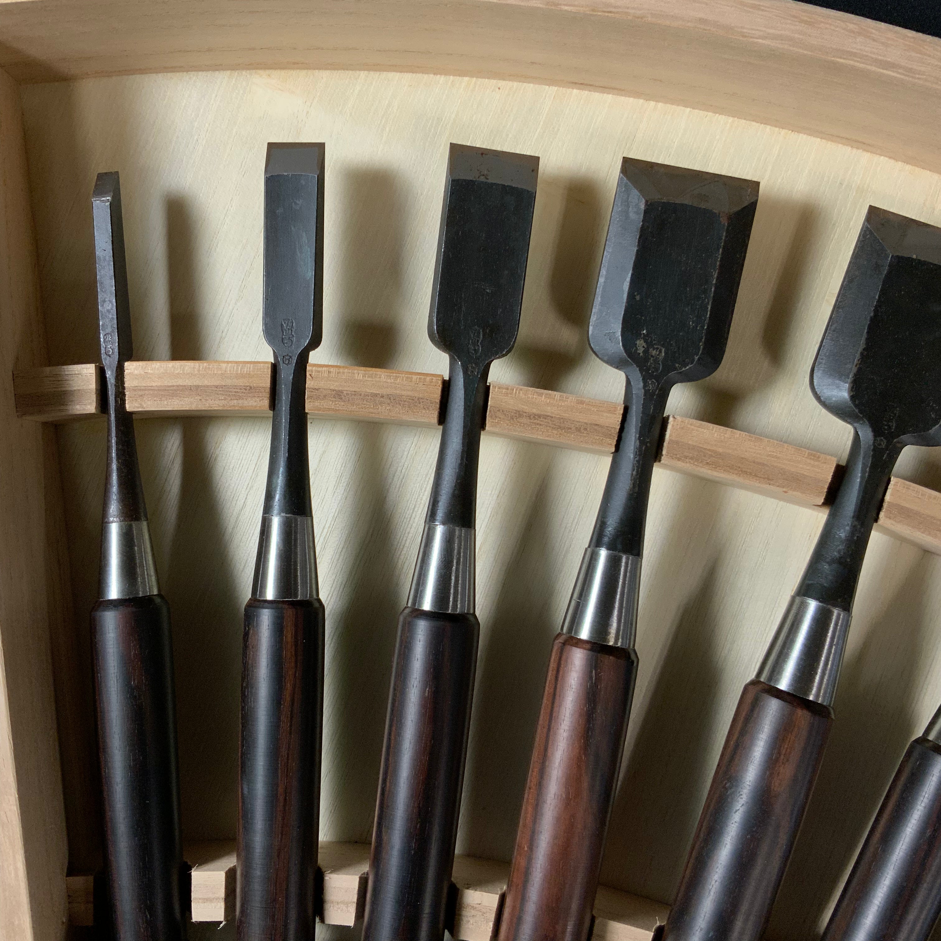 Old stock Tsuki Ichihiro Bench chisels set 掘出し物 月 市弘 山崎勇作 追入組鑿 Oirenomi