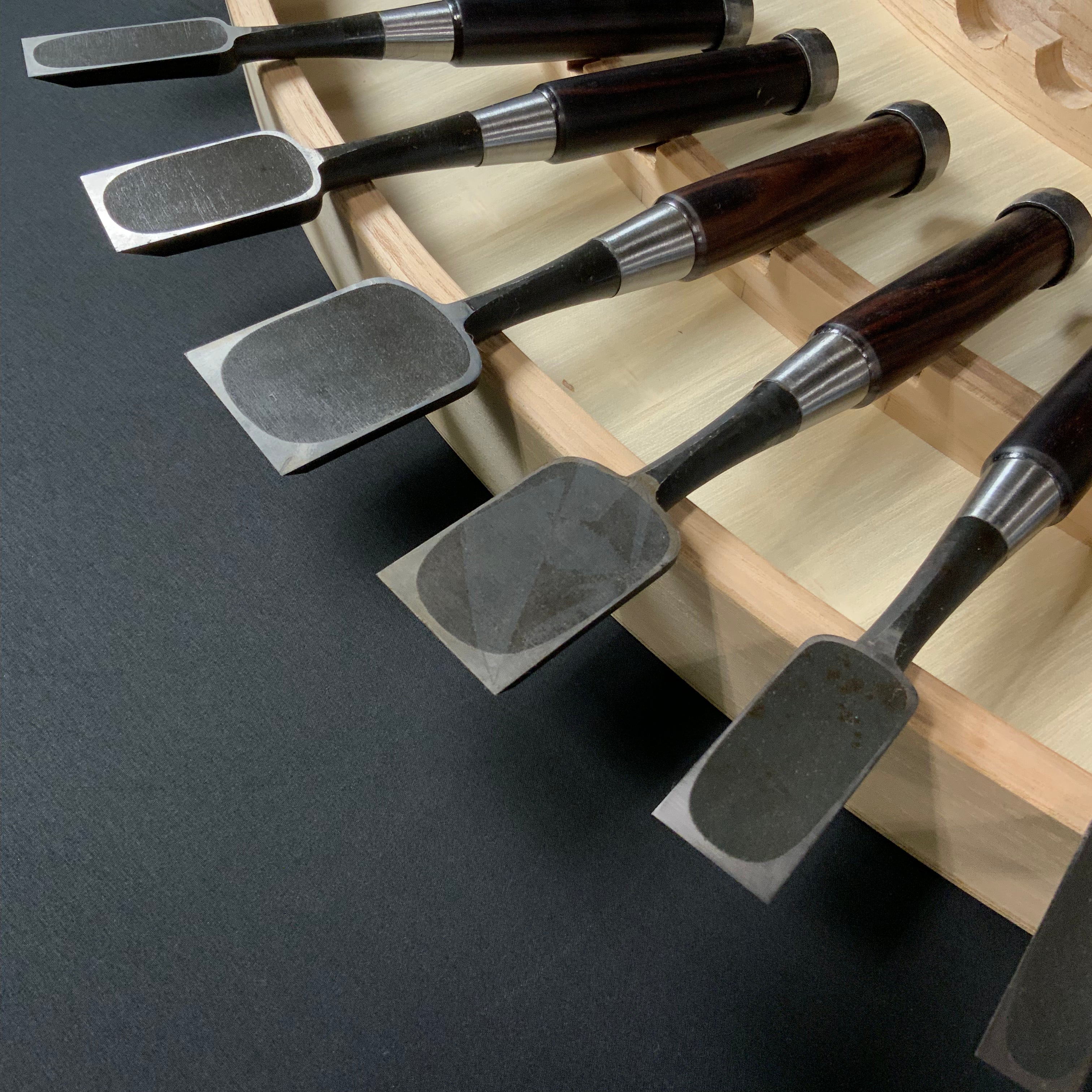 Old stock Tsuki Ichihiro Bench chisels set 掘出し物 月 市弘 山崎勇作 追入組鑿 Oirenomi