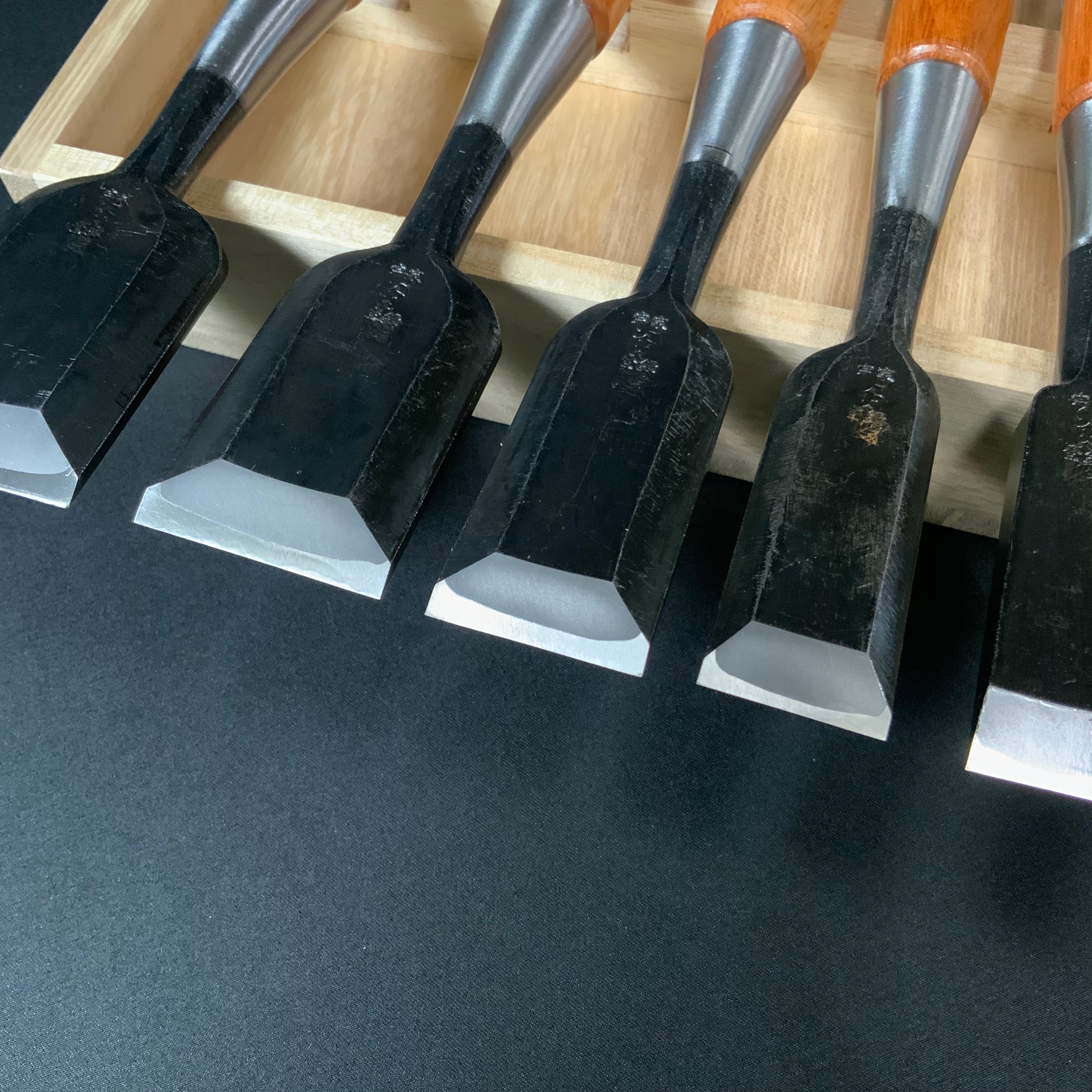 #4 Ouchi Bench chisels set Red Oak Handle by Ouchi 4th generation 宗家大内 追入組鑿 赤樫柄 桐箱付 四代目大内俊明作