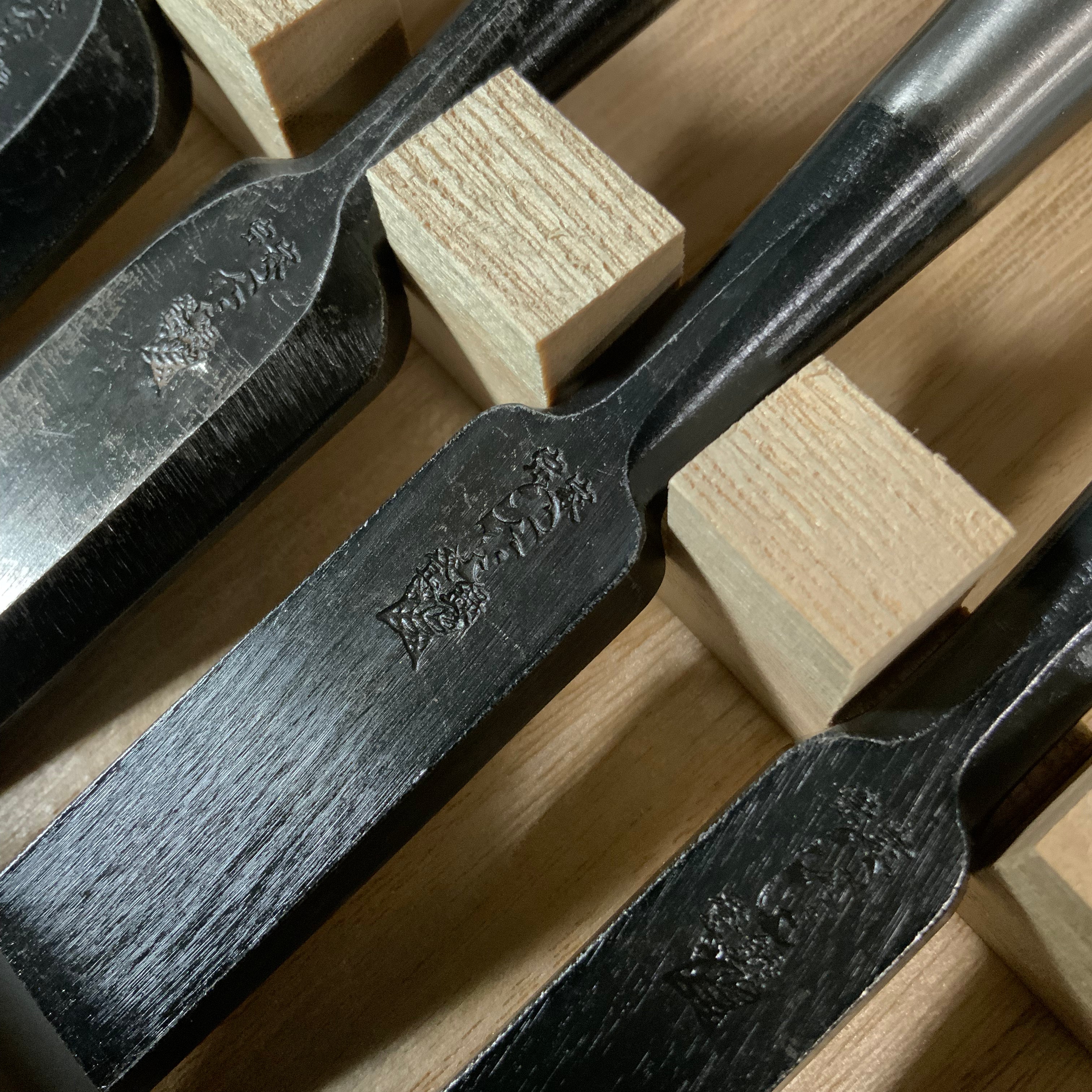 #4 Ouchi Bench chisels set Red Oak Handle by Ouchi 4th generation 宗家大内 追入組鑿 赤樫柄 桐箱付 四代目大内俊明作