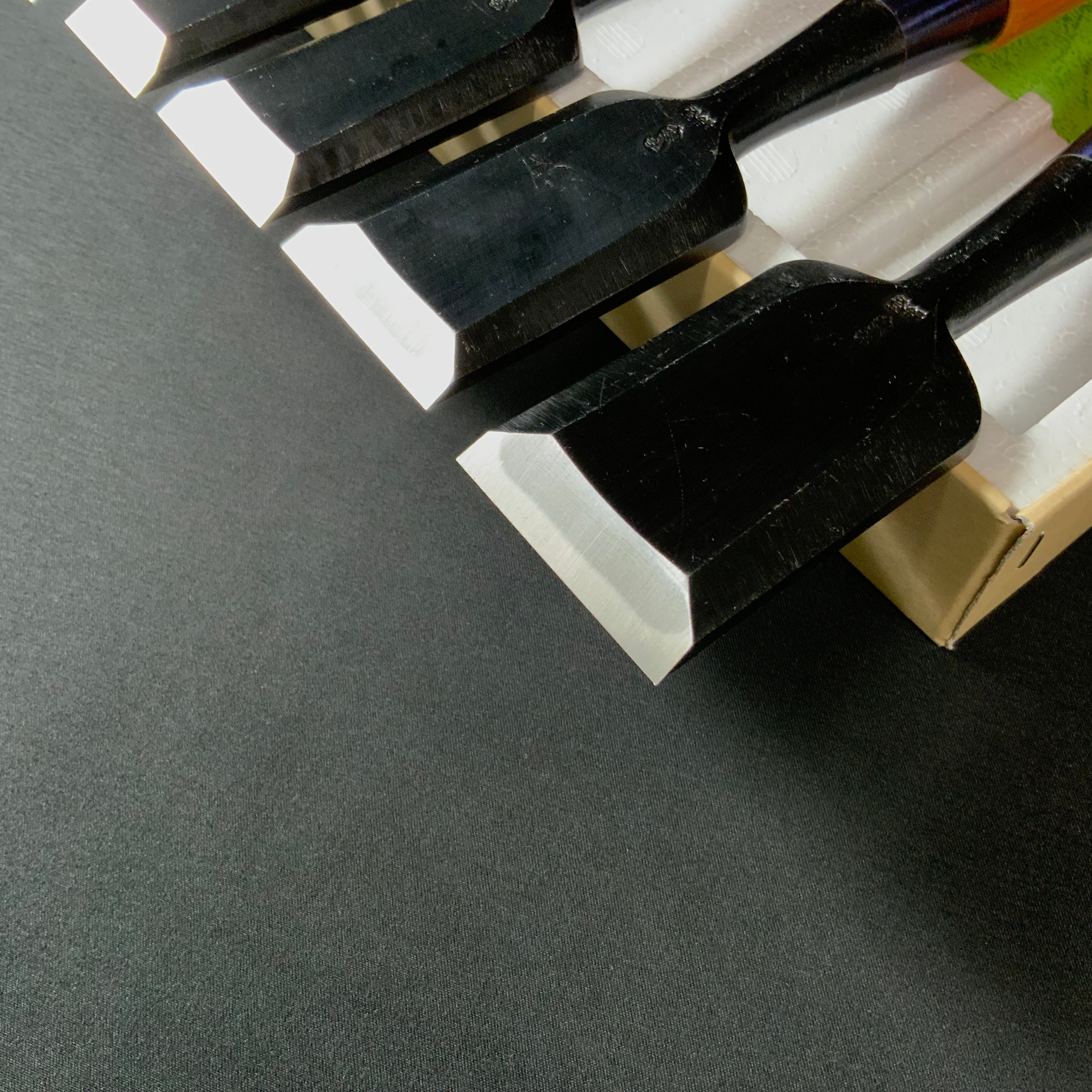 かず弘 追入10本組鑿 Kazuhiro Bench chisels set by Endou Kazuo (Oiirenomi)