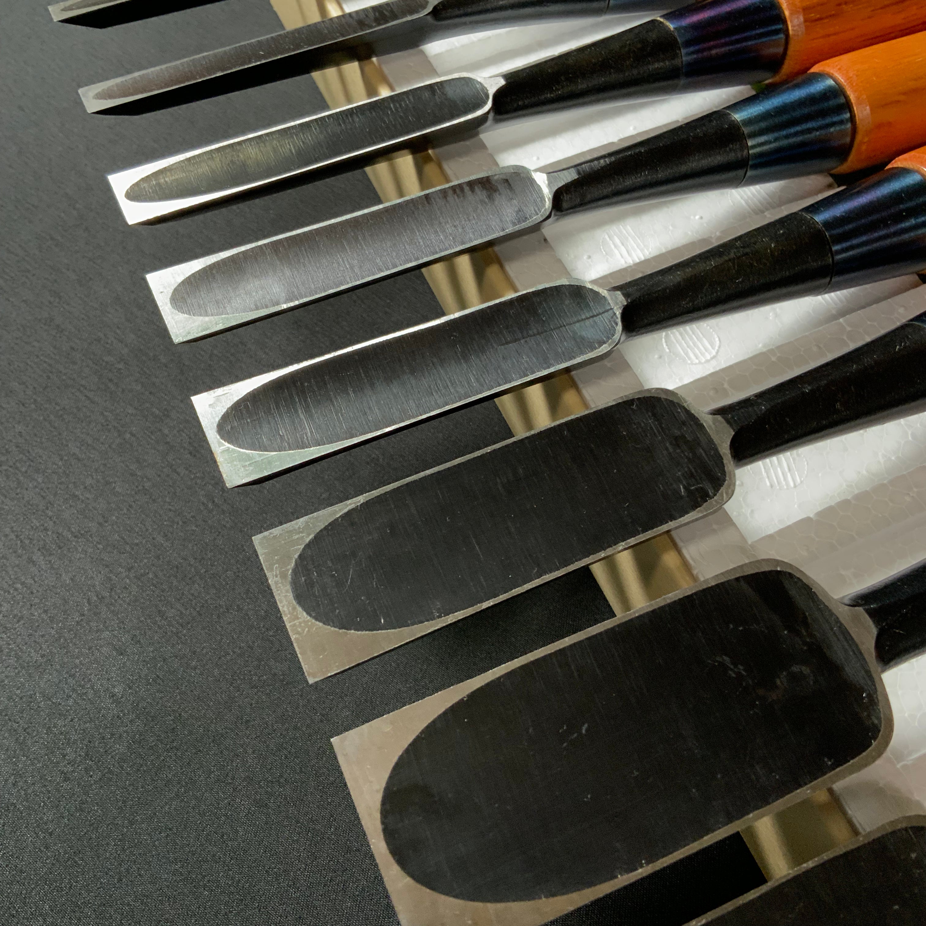 かず弘 追入10本組鑿 Kazuhiro Bench chisels set by Endou Kazuo (Oiirenomi)
