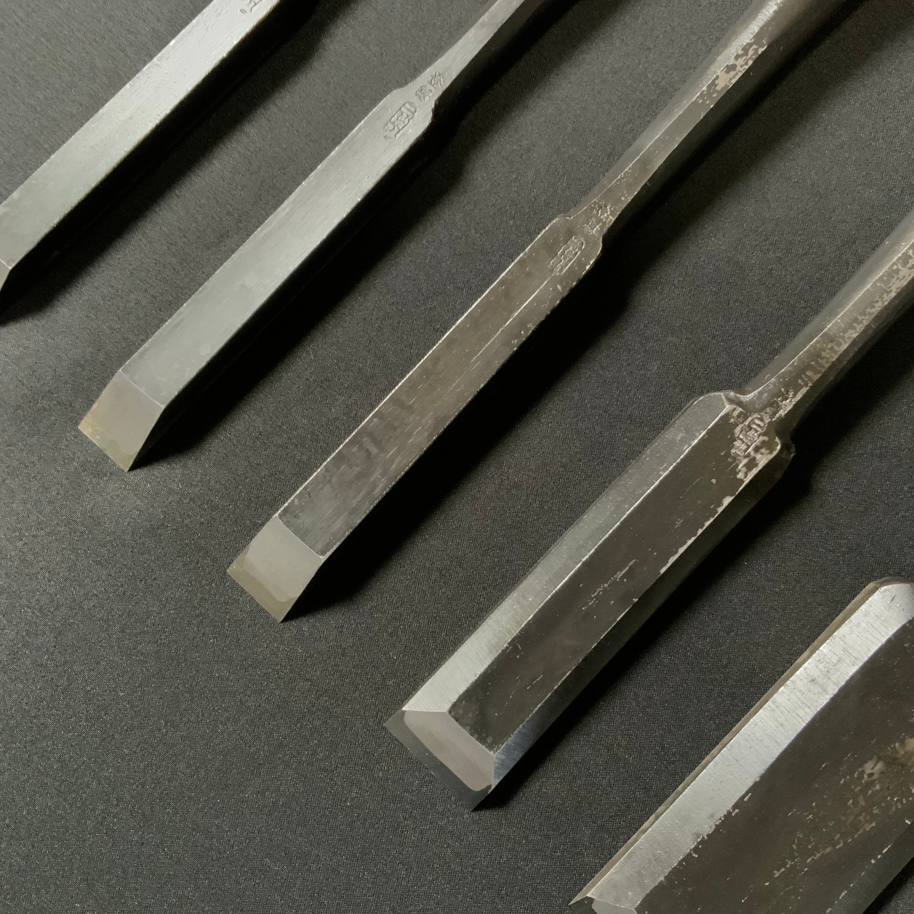 二治弘 穴屋鑿 今井忠太郎作 Nijihiro Slick Chisels by Chuutarou Imai