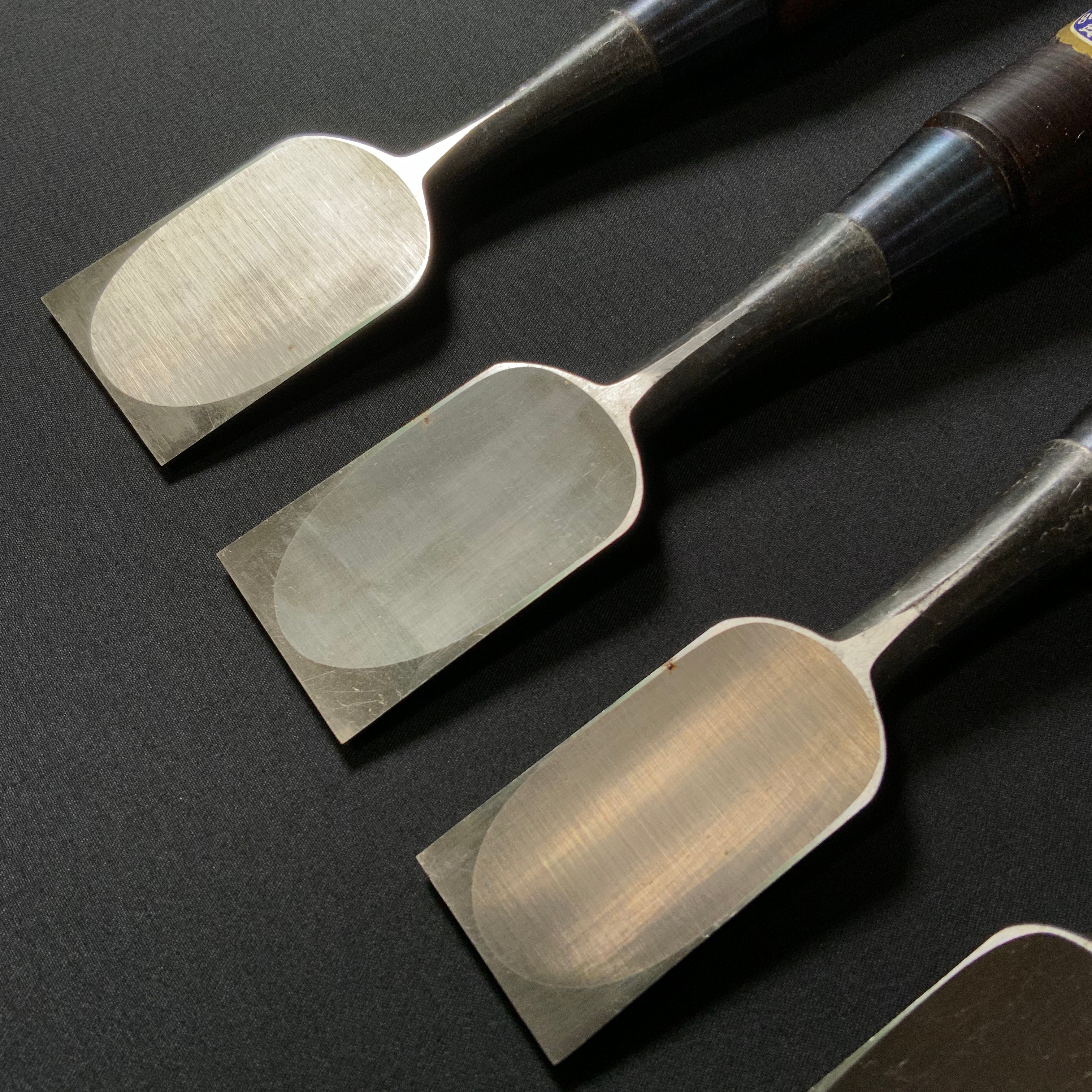 Old stock Takashiba Bench chisels set (Oirenomi) with evony handles 掘り出し物 高芝 追入組鑿 白紙鋼