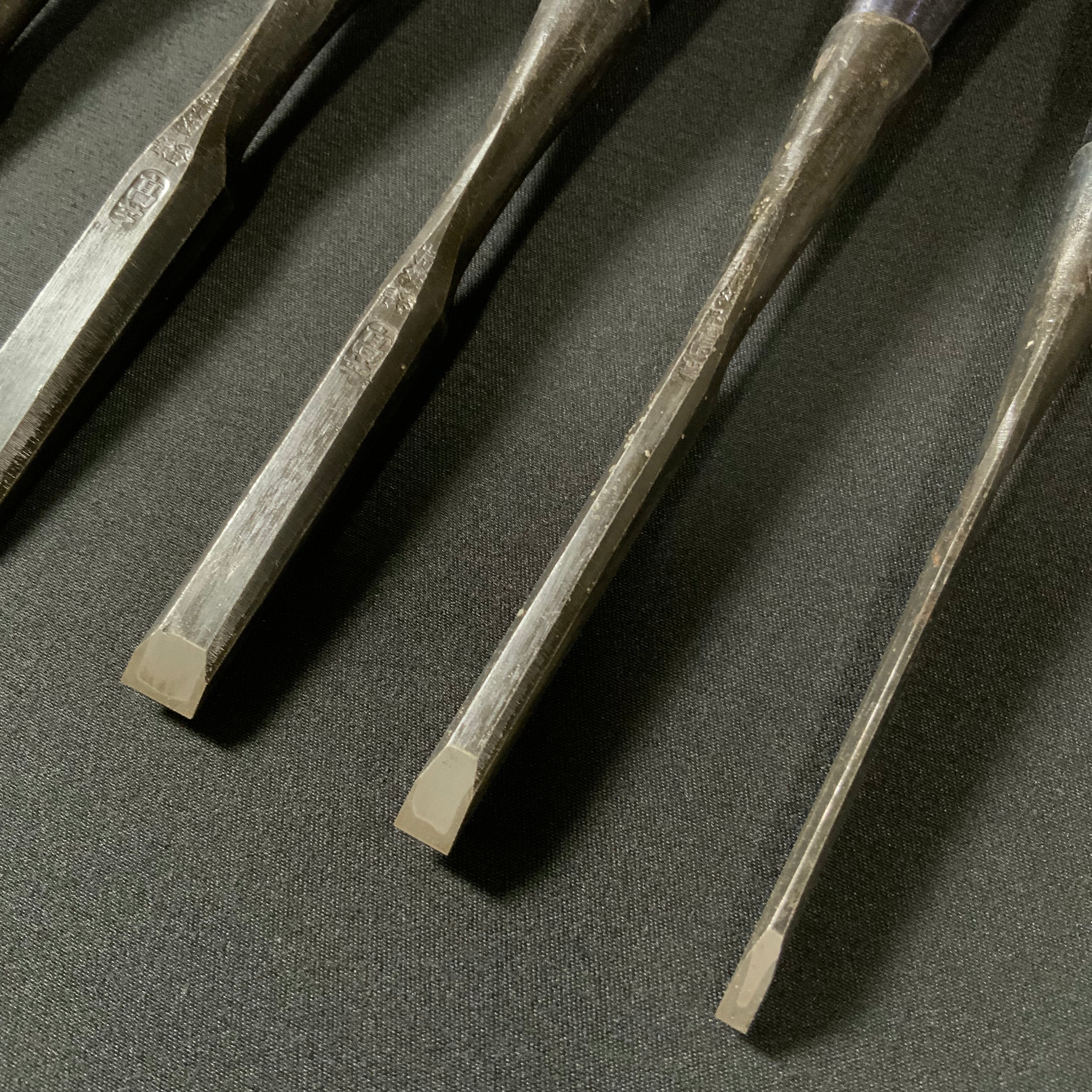 Old stock Takashiba Bench chisels set (Oirenomi) with evony handles 掘り出し物 高芝 追入組鑿 白紙鋼