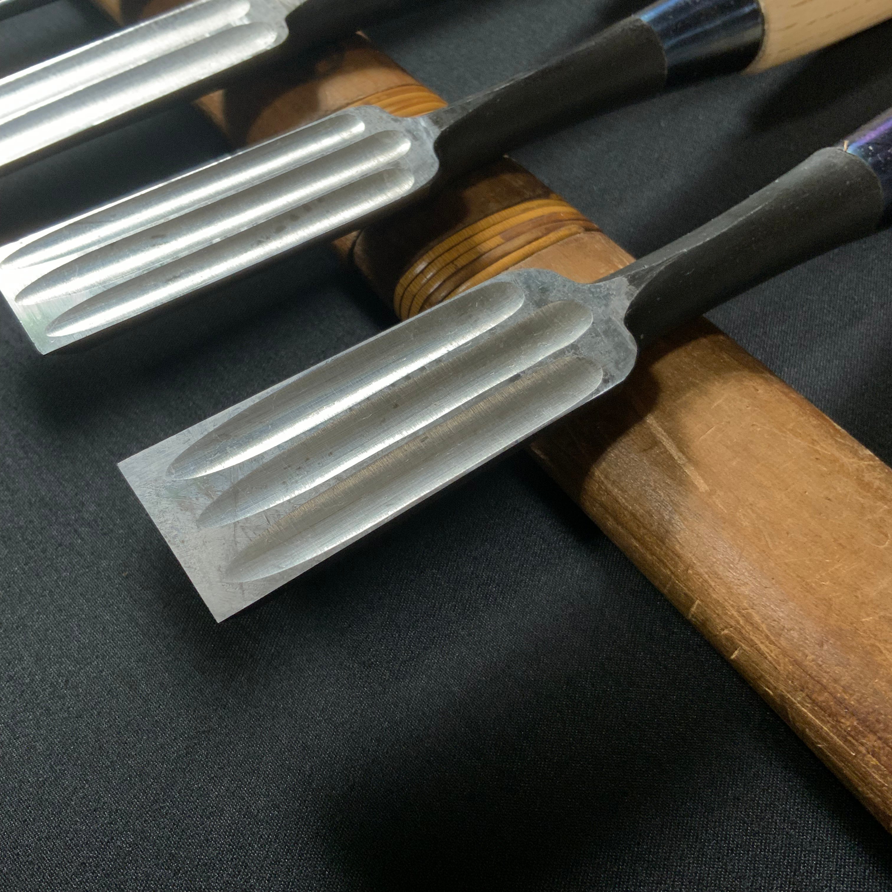 かず弘 三つ裏追入鑿 遠藤一雄作 Kazuhiro Bench chisels by Endou Kazuo