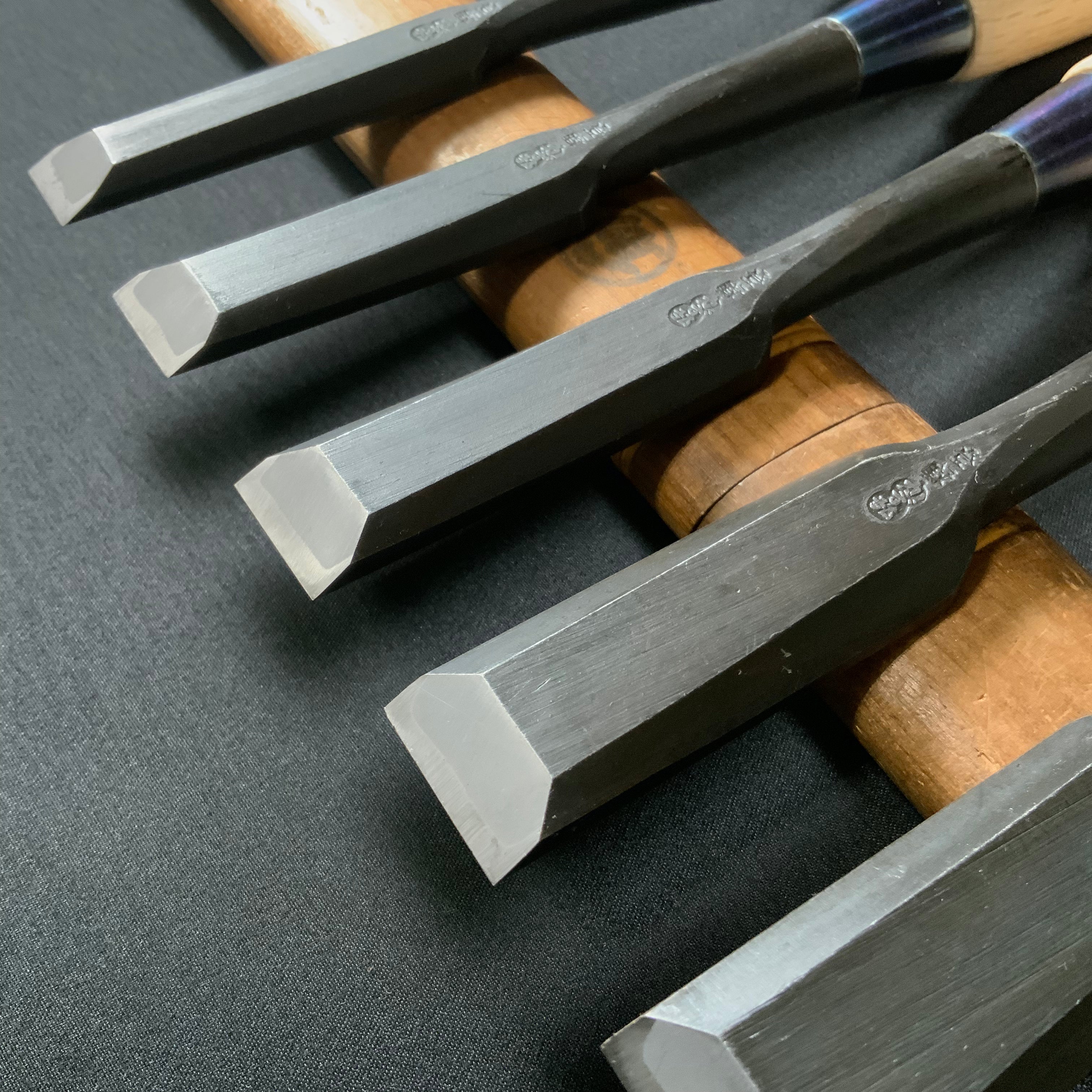 かず弘 三つ裏追入鑿 遠藤一雄作 Kazuhiro Bench chisels by Endou Kazuo